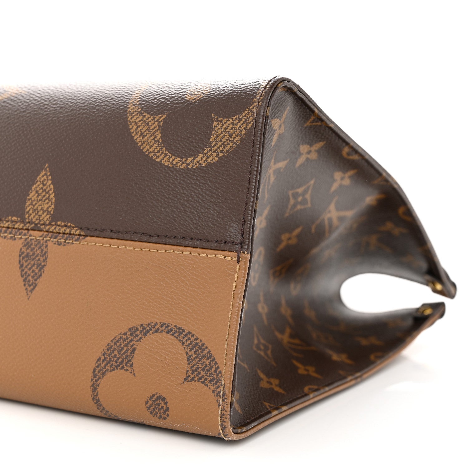 Louis Vuitton Reverse Monogram Giant Onthego MM 9 of 11