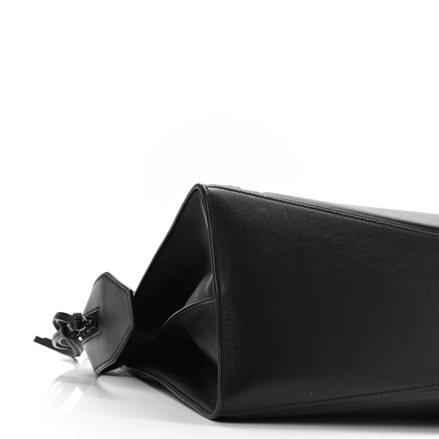 Cake Calfskin Tonal Hardware Neo Classic City Black