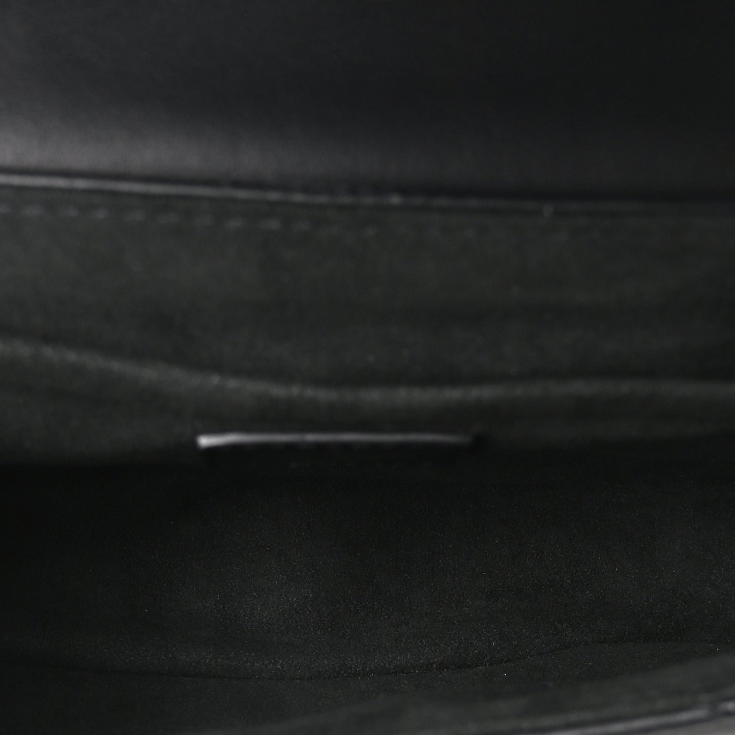 Calfskin New Wave Chain PM Black