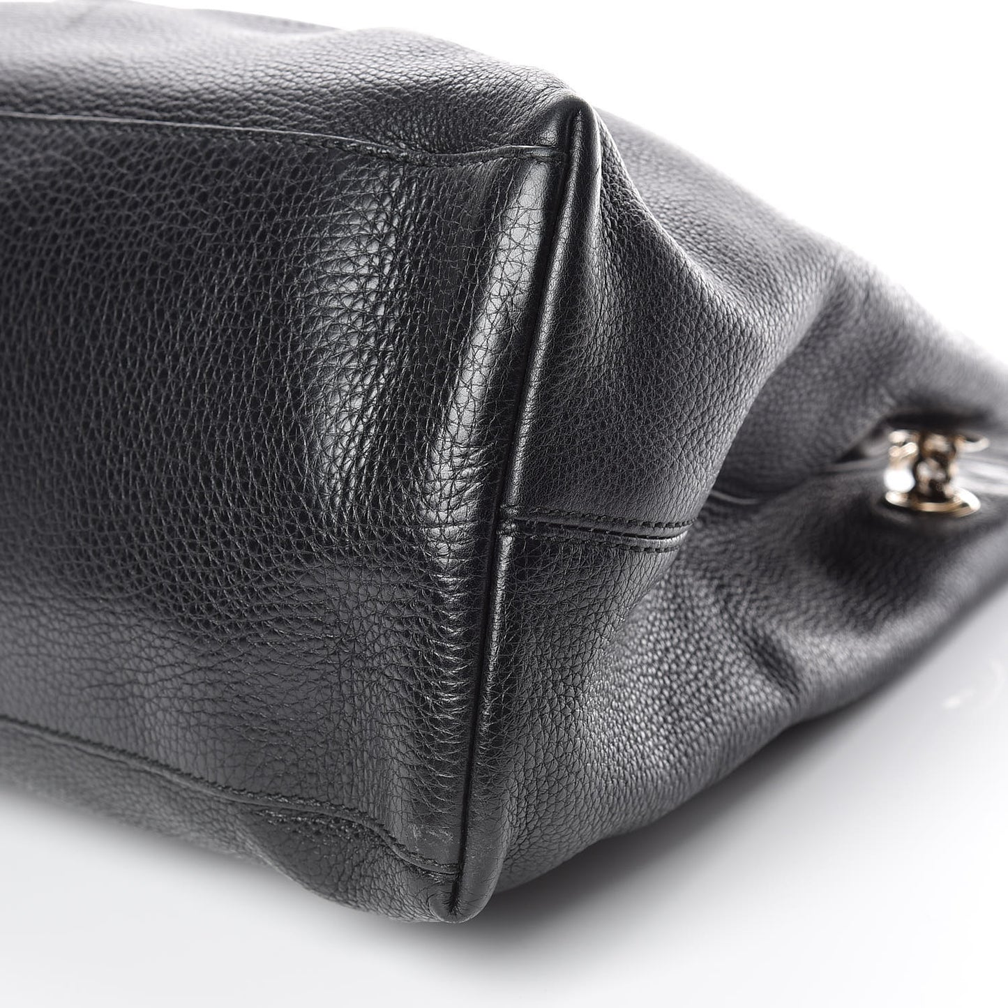 Pebbled Calfskin Large Soho Chain Shoulder Bag Black