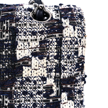 Chanel Tweed Quilted Flap Navy White 18 of 27