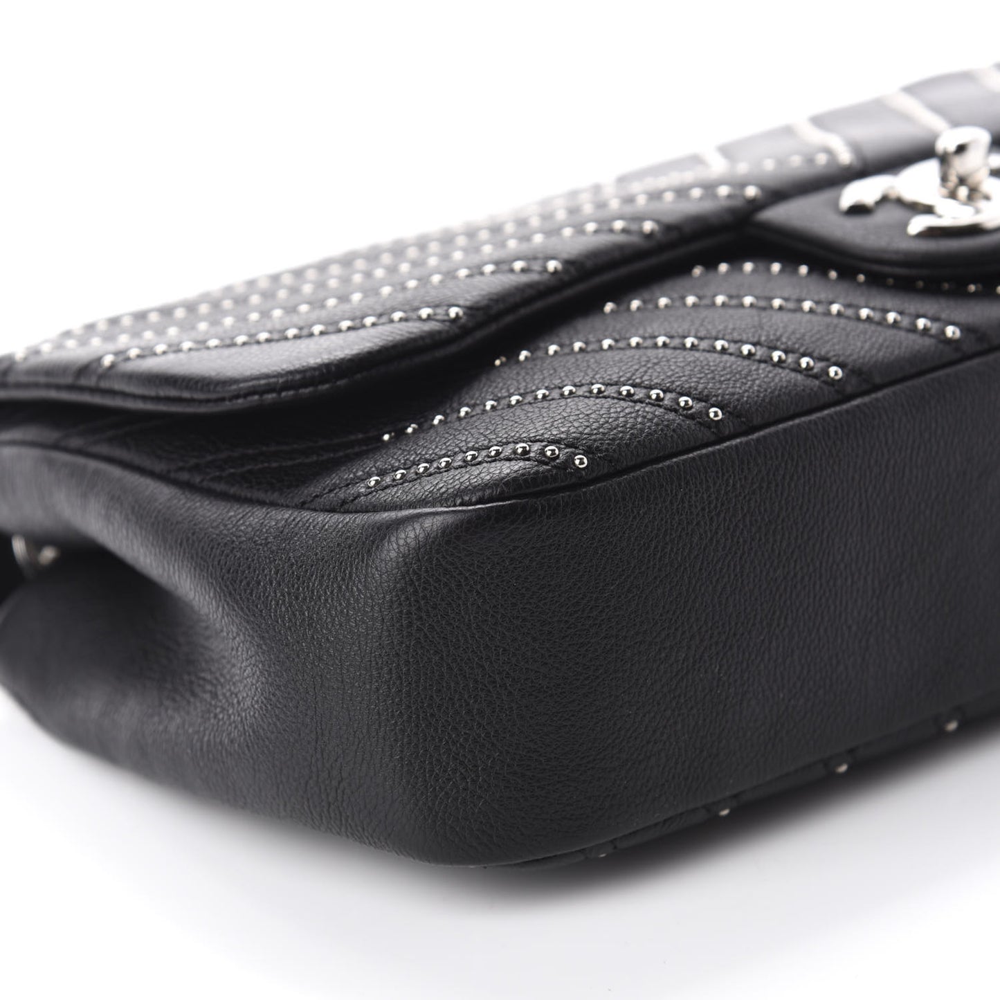 Calfskin Studded Chevron Quilted Medium Stud Wars Flap Black