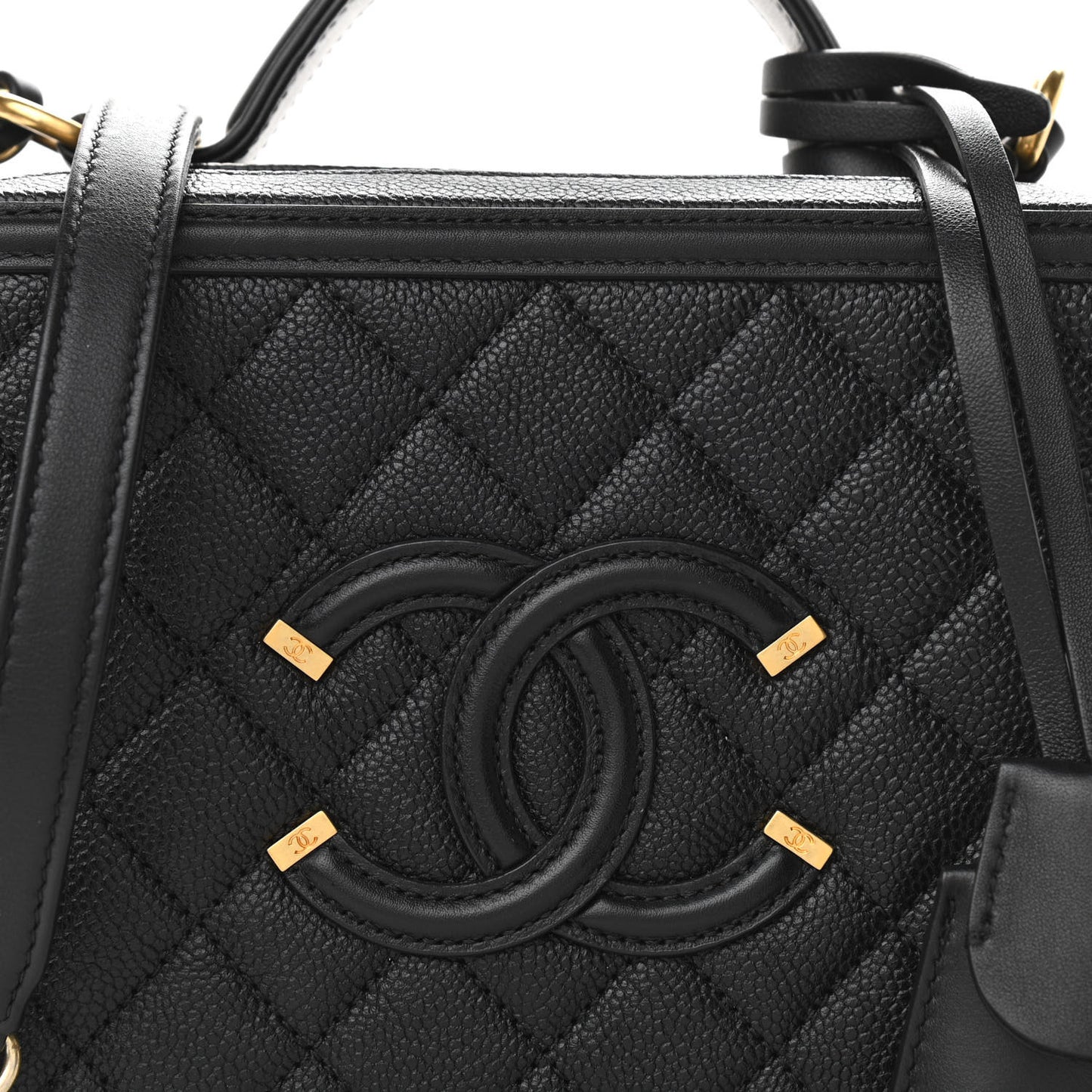 Caviar Quilted Medium CC Filigree Vanity Case Black