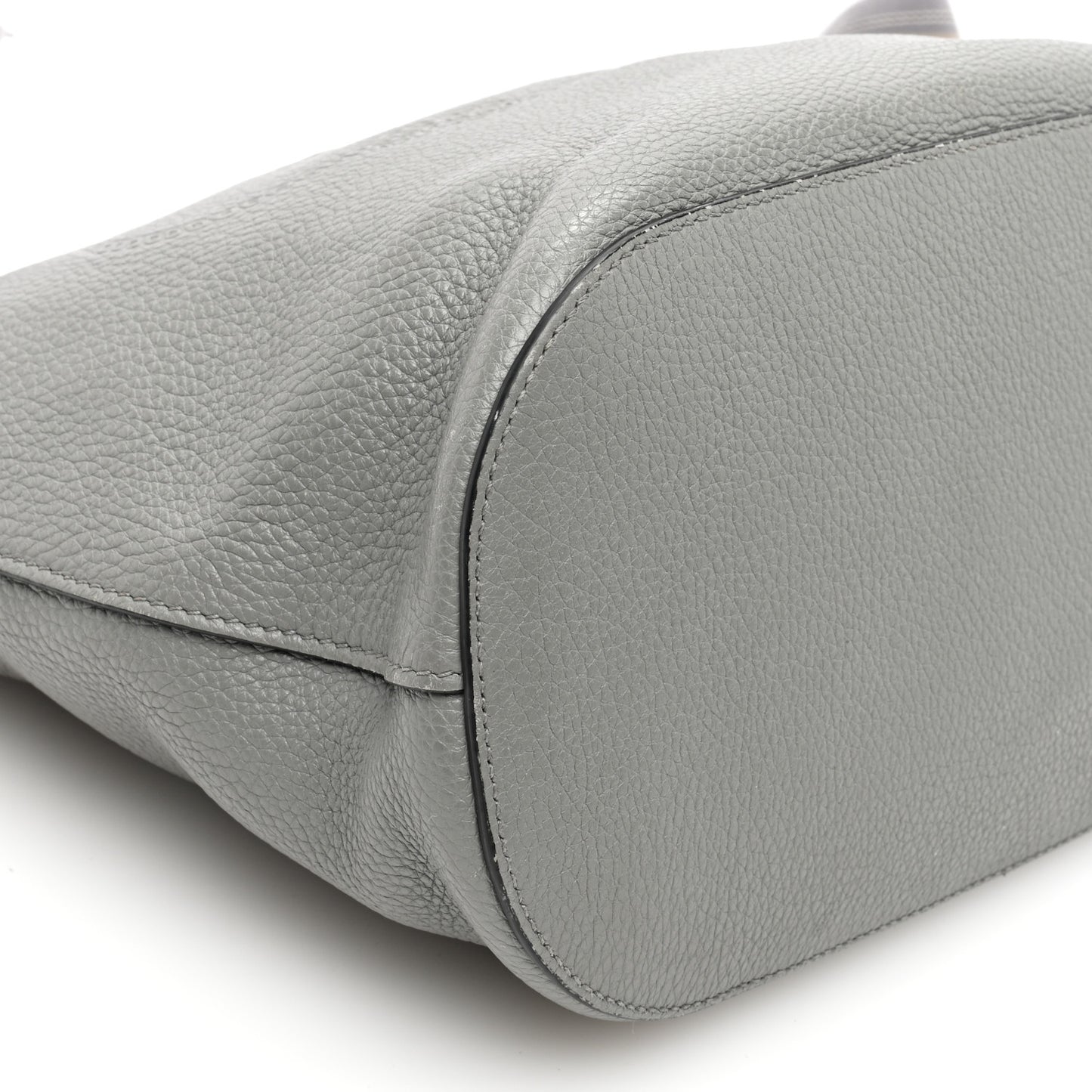 Vitello Phenix Embossed Logo Hobo Argilla