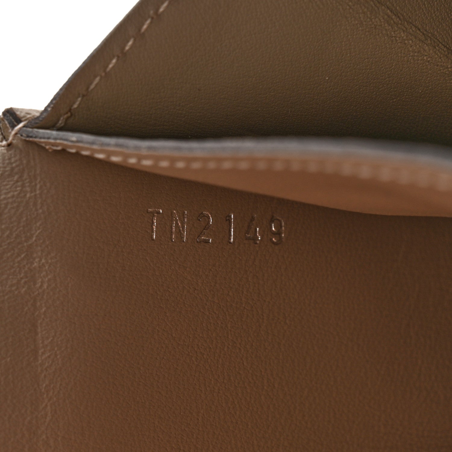 Louis Vuitton Mahina Iris Wallet NM Galet 7 of 12