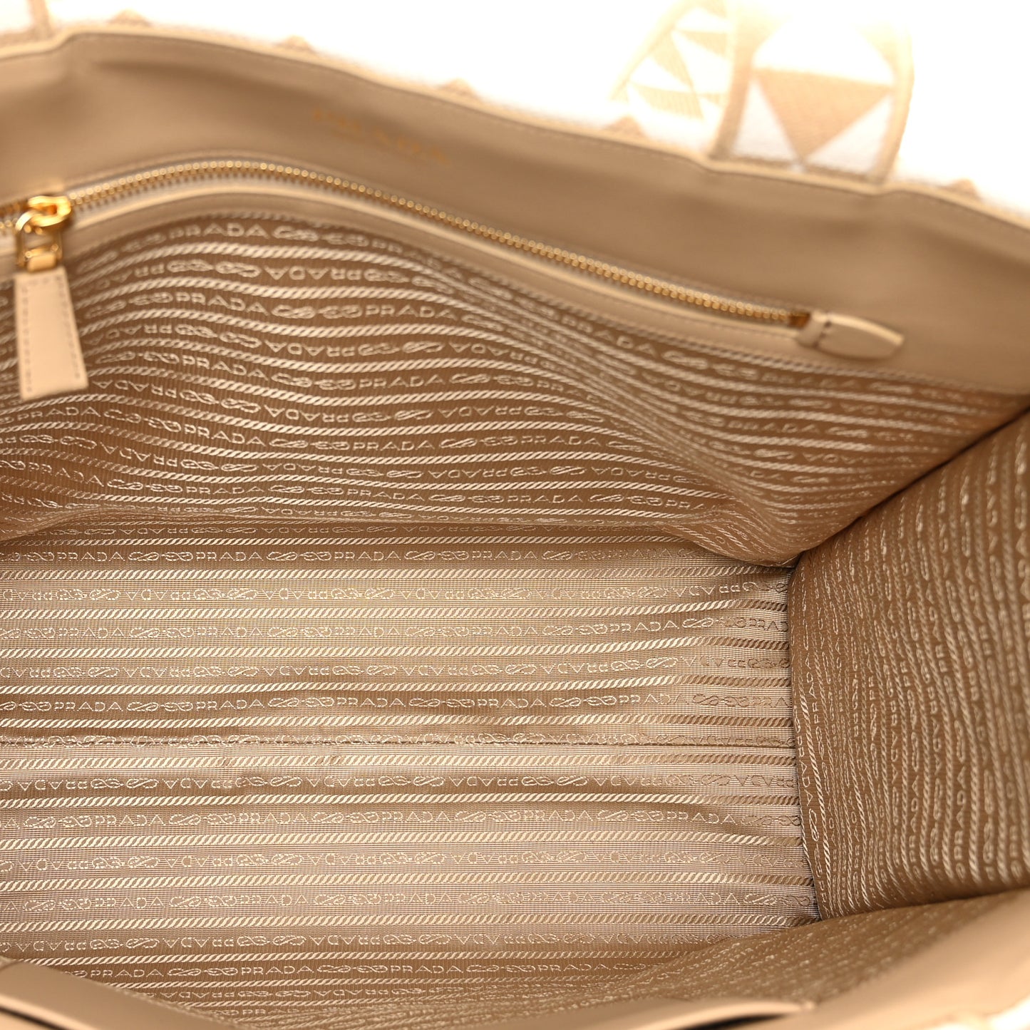 Jacquard Saffiano Triangolo Symbole Embroidered Shopping Tote Corda Talco