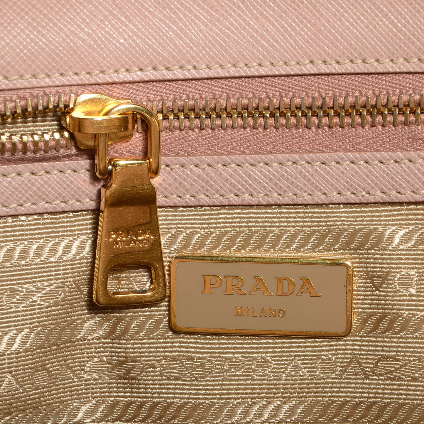 Saffiano Lux Small Double Zip Tote Cammeo