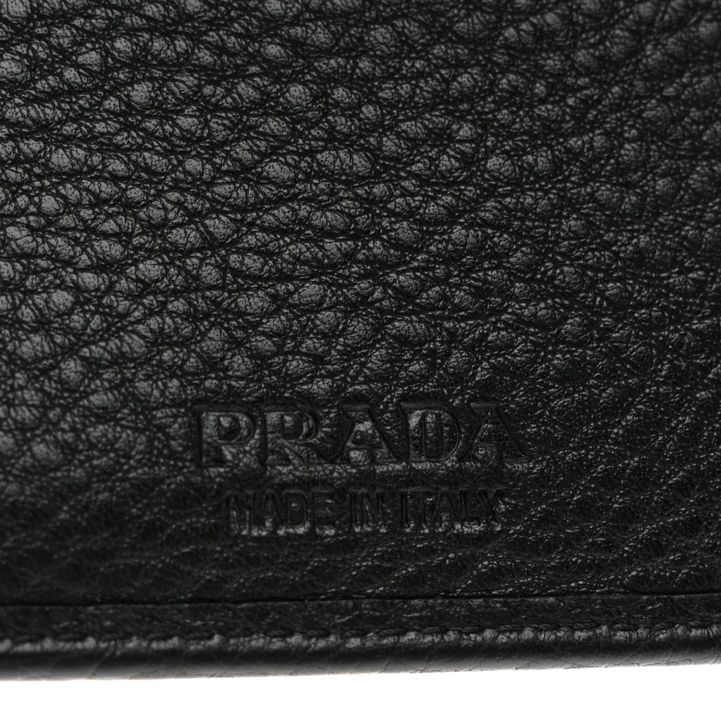 Vitello Grain Bi-Fold Wallet Black