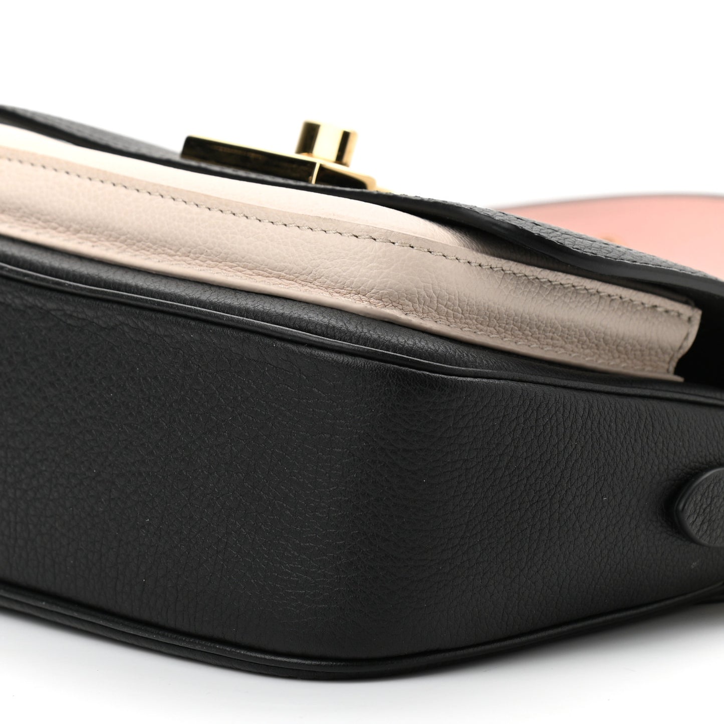 Grained Calfskin Lockme Tender Black