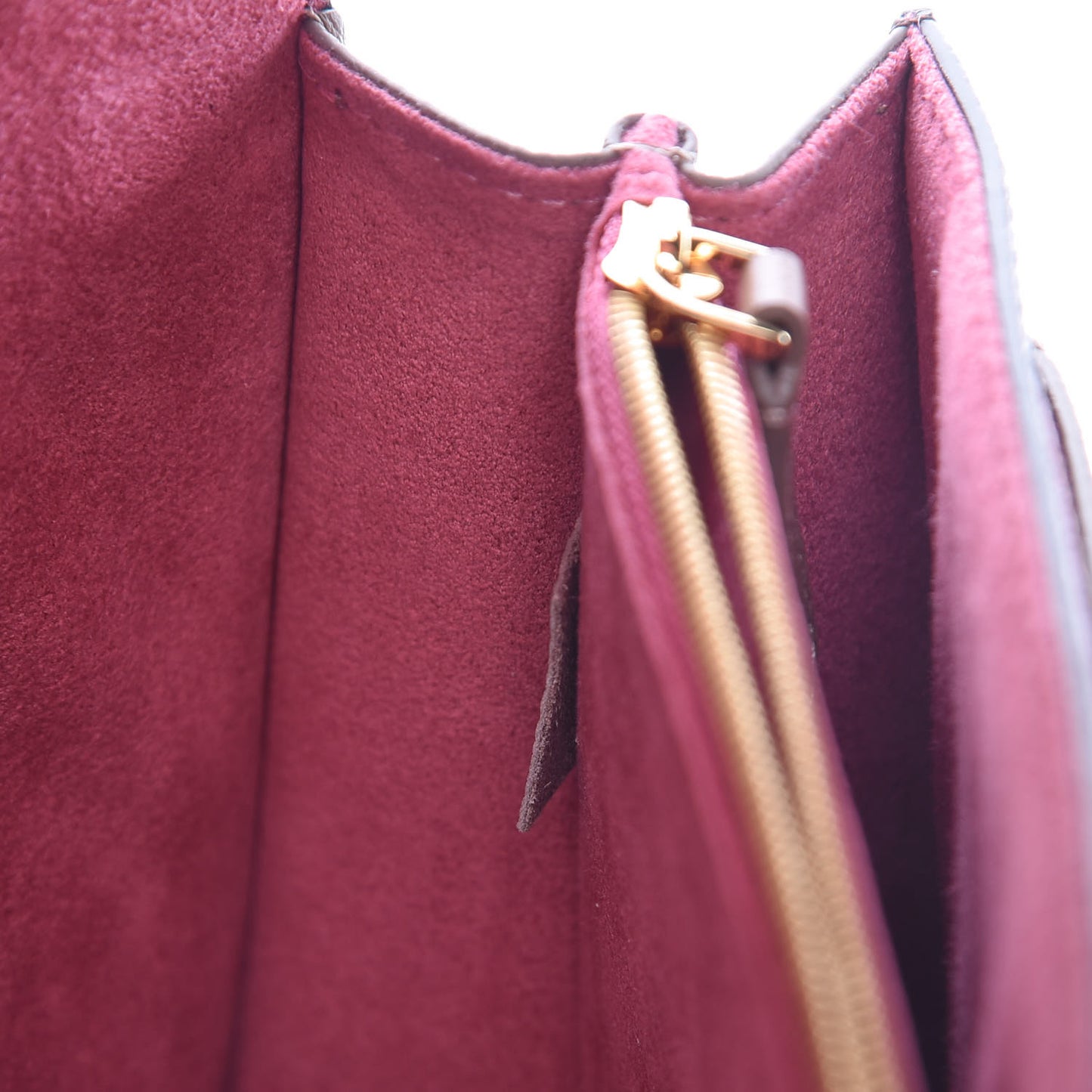 Monogram Victoire Taupe Glace