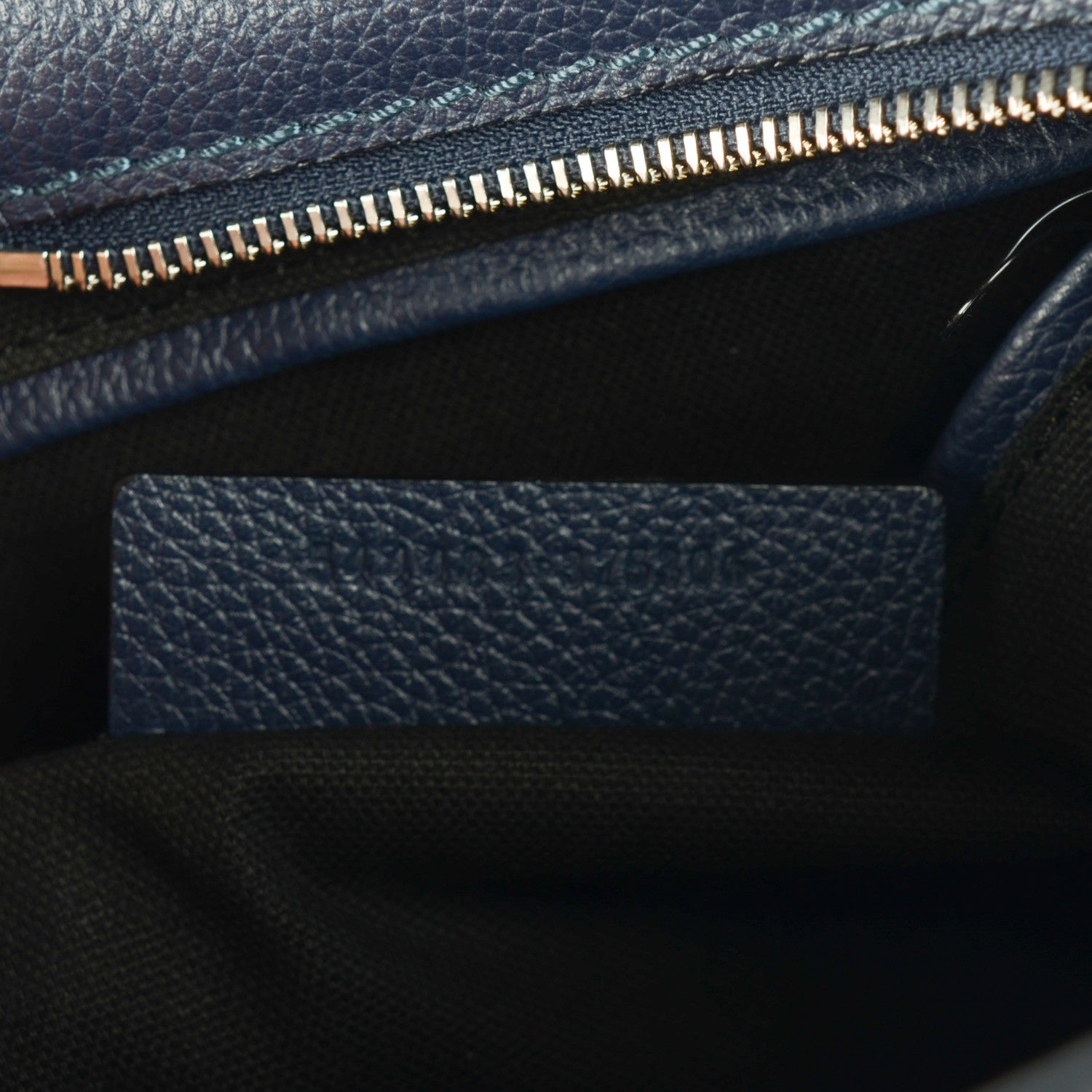 Alexander McQueen Pebbled Calfskin Small Skull Padlock Zip Around Tote Navy 25 of 28