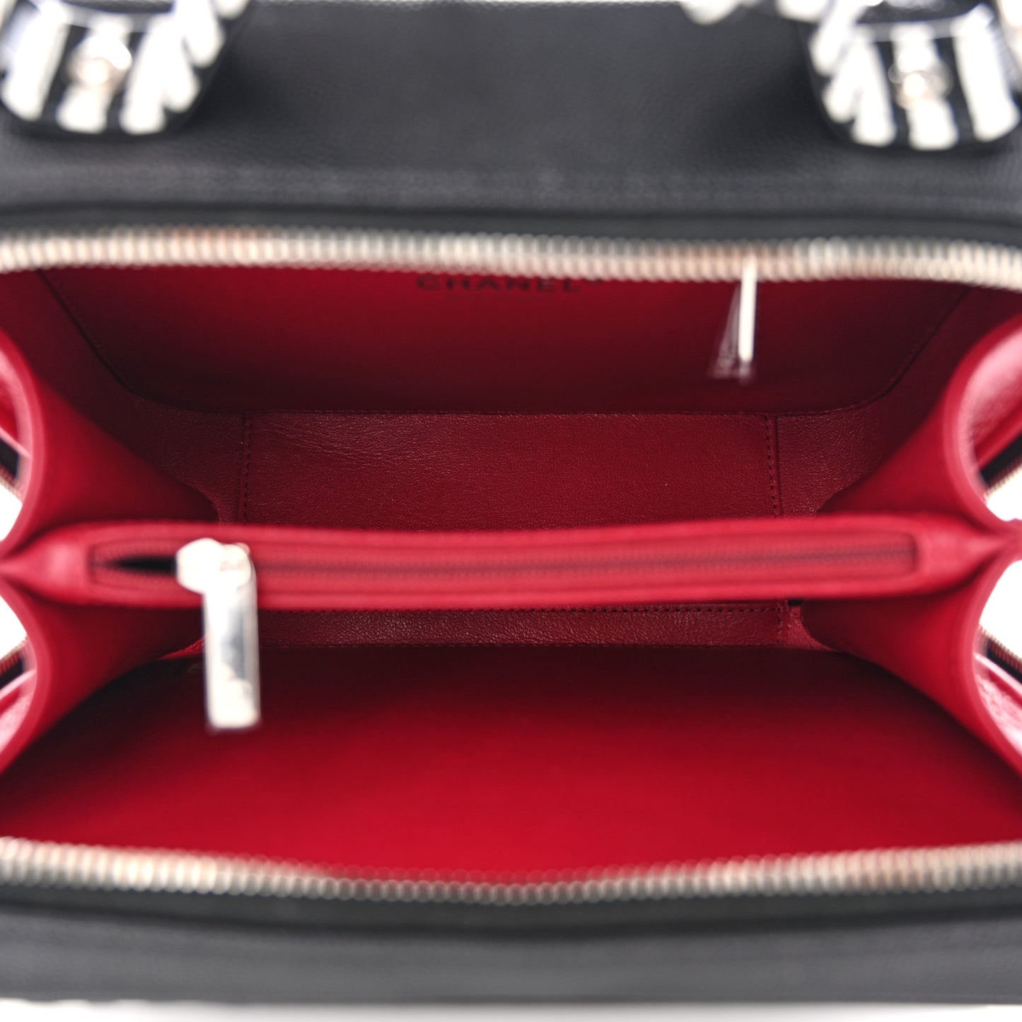 Caviar Quilted Striped Medium CC Filigree Vanity Case Black White