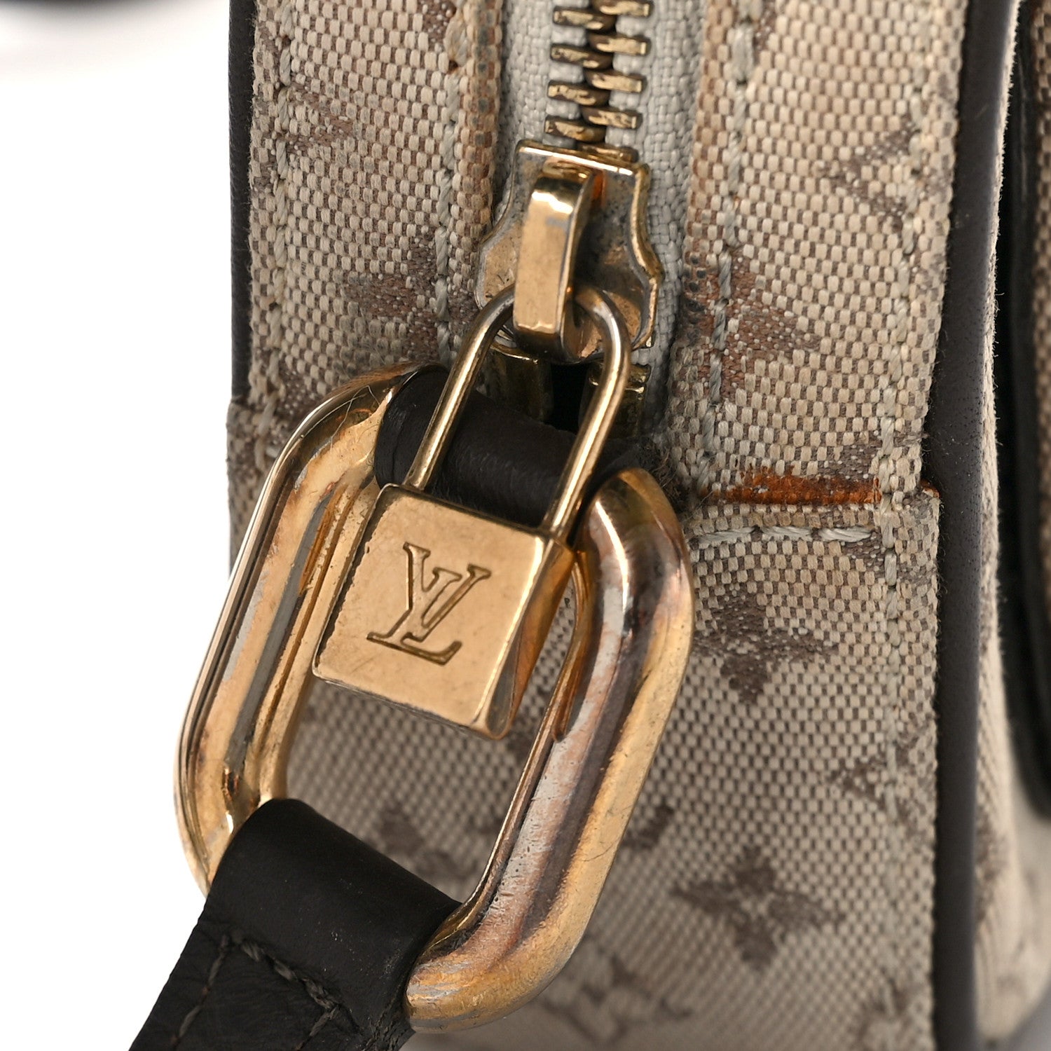 Louis Vuitton Mini Monogram Juliette Light Kaki 8 of 8