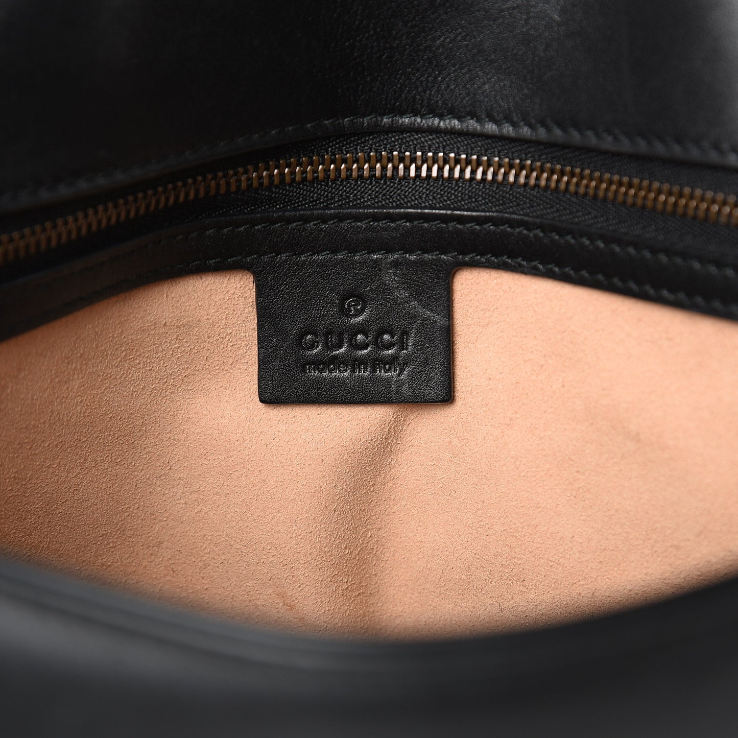 Calfskin Matelasse Medium GG Marmont Shoulder Bag Black