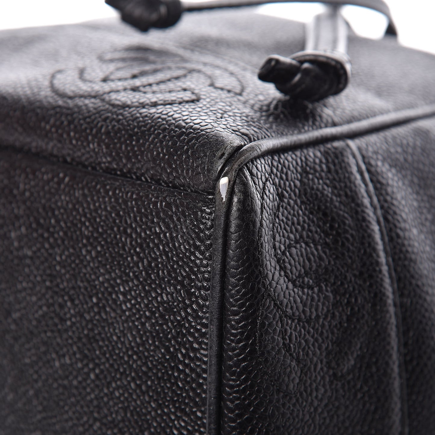 Caviar Drawstring Shoulder Bag Black