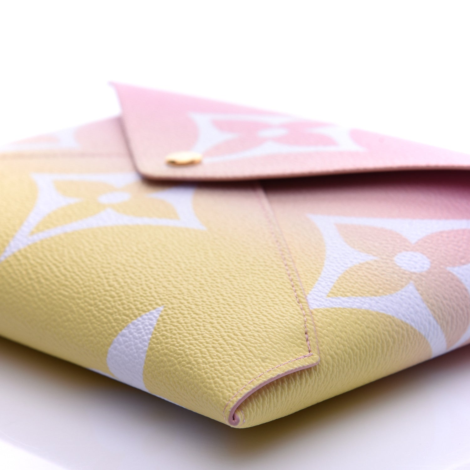 Louis Vuitton Monogram Giant By The Pool Large Kirigami Pochette Pink 7 of 8