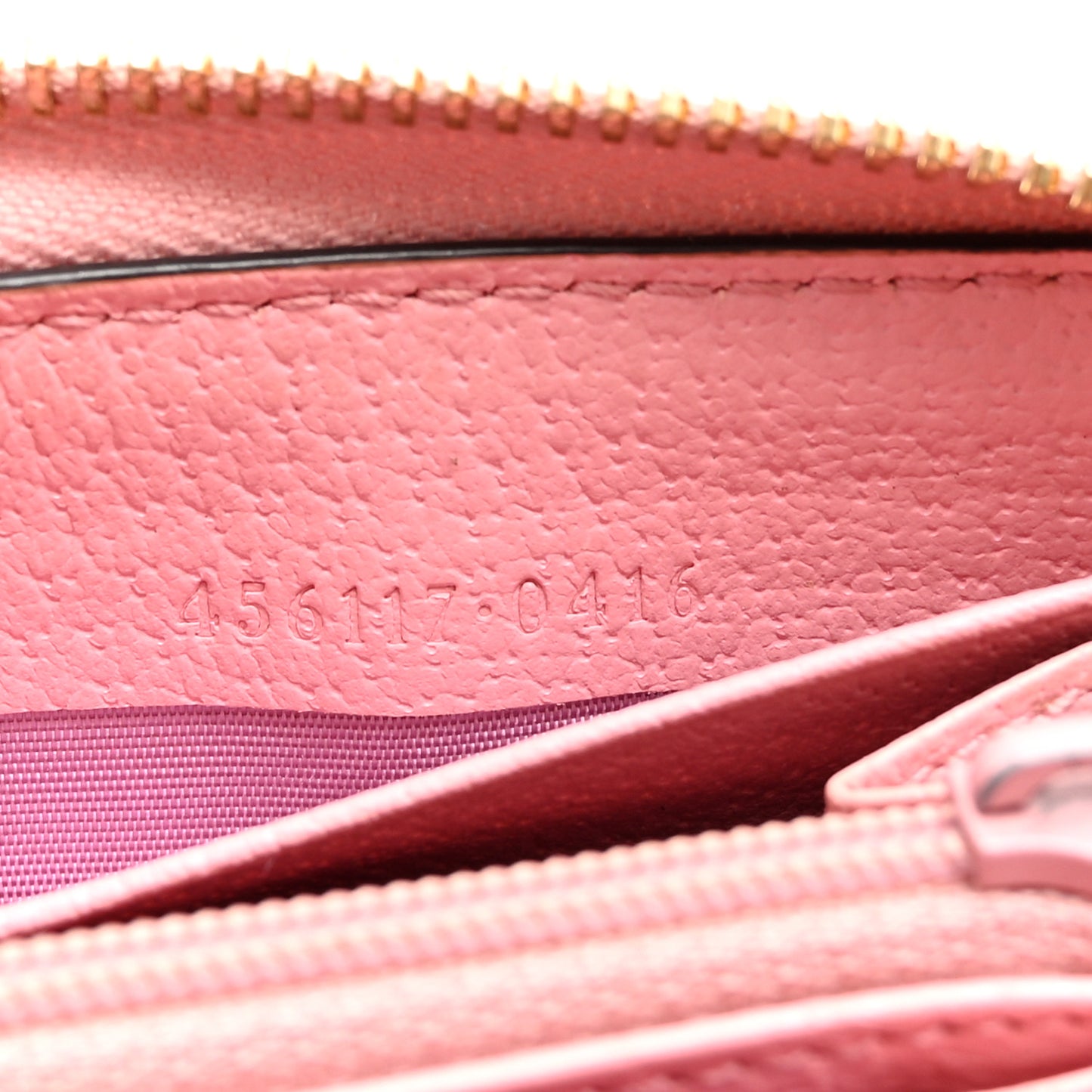 Textured Dollar Calfskin Berry Print GG Marmont Zip Around Wallet Pink Purple