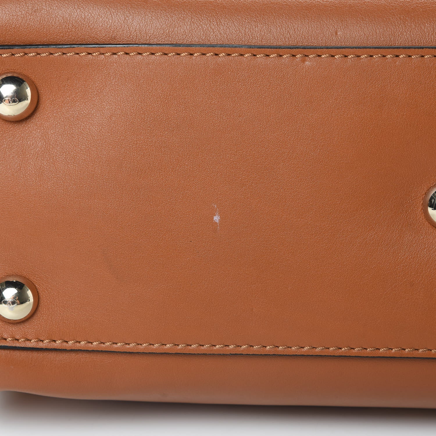 Valentino Garavani Vitello Rockstud Dome Shopper Light Cuir 13 of 16