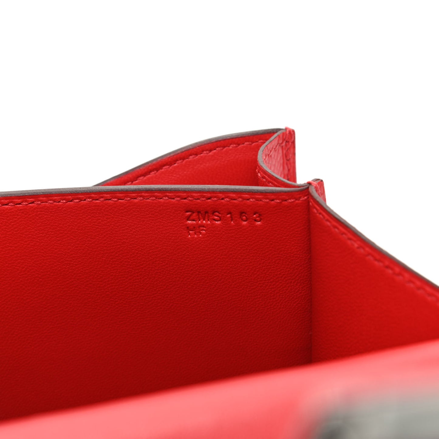 Epsom Enamel Constance 18 Rouge de Coeur Rubis