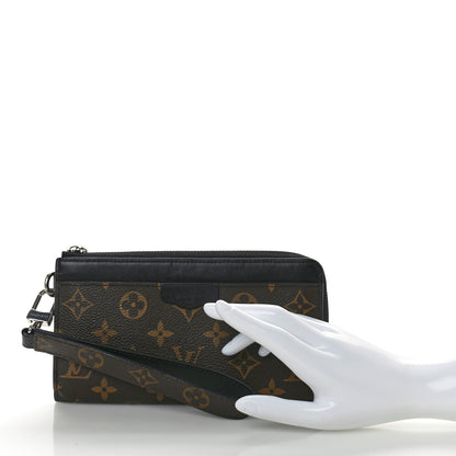 Louis Vuitton Monogram Dragonne Zippy Wallet 2 of 7