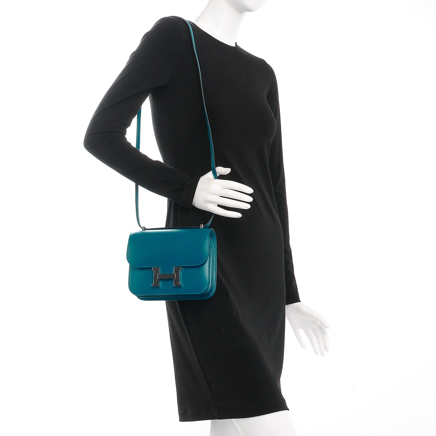 Hermes Tadelakt Constance 18 Bleu Izmir 3 of 14
