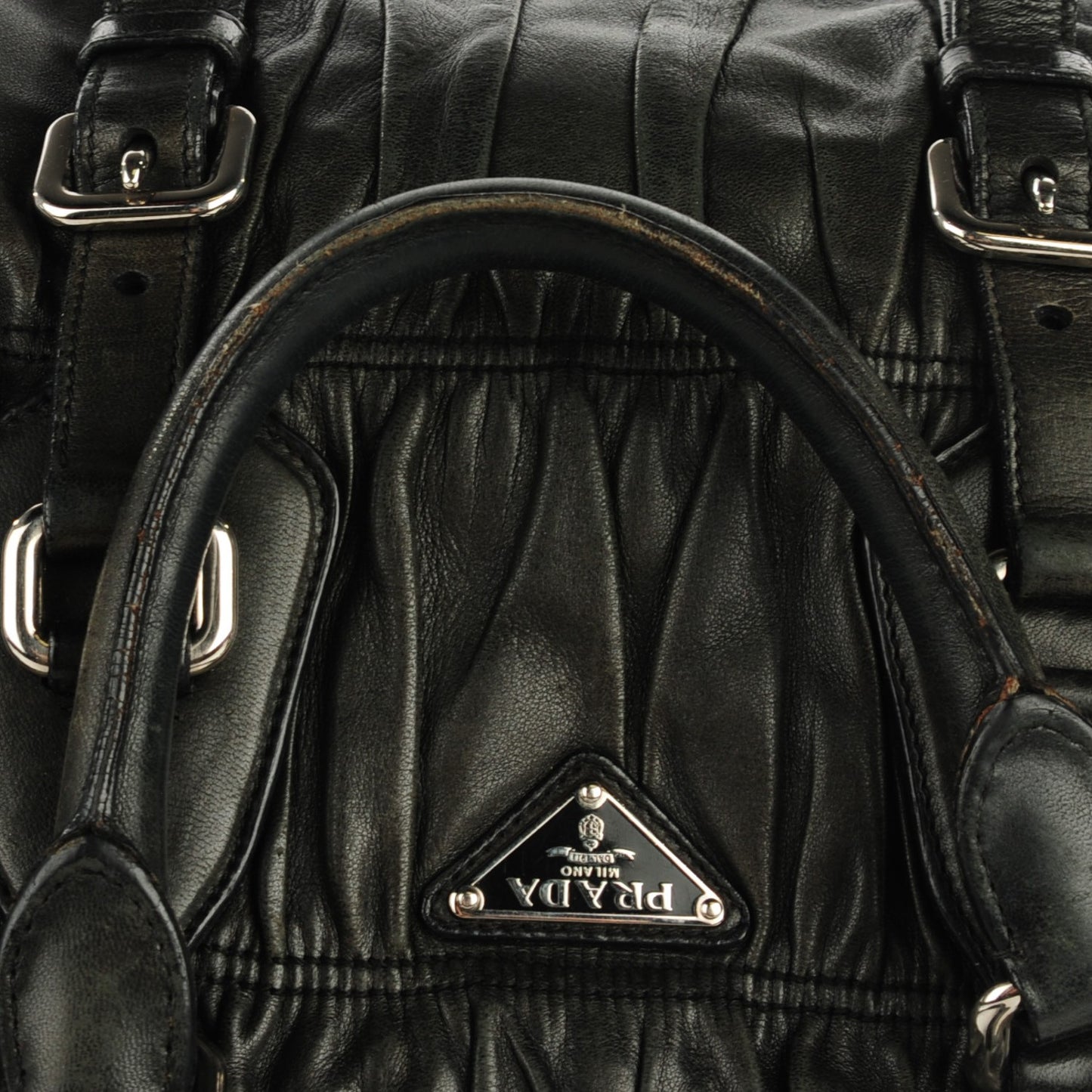 Nappa Gaufre Shoulder Bag Nero Black