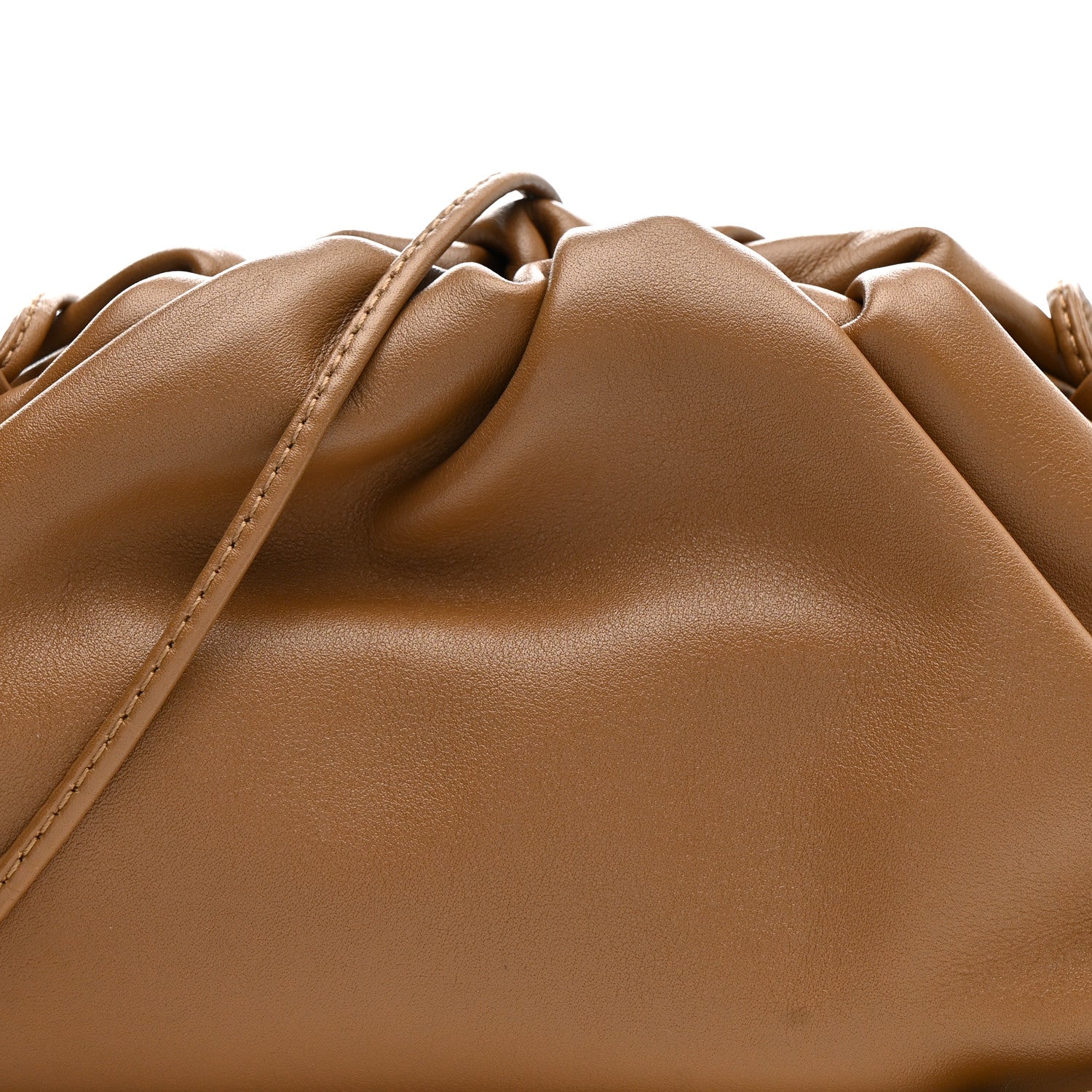 【お値下げ・美品】BOTTEGA VENETA ミニ ポーチ キャメル Bottega Veneta Butter Calfskin The Mini Pouch Camel 1781715