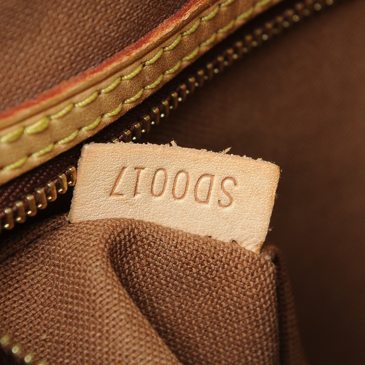 Louis Vuitton Monogram Batignolles Horizontal 9 of 9