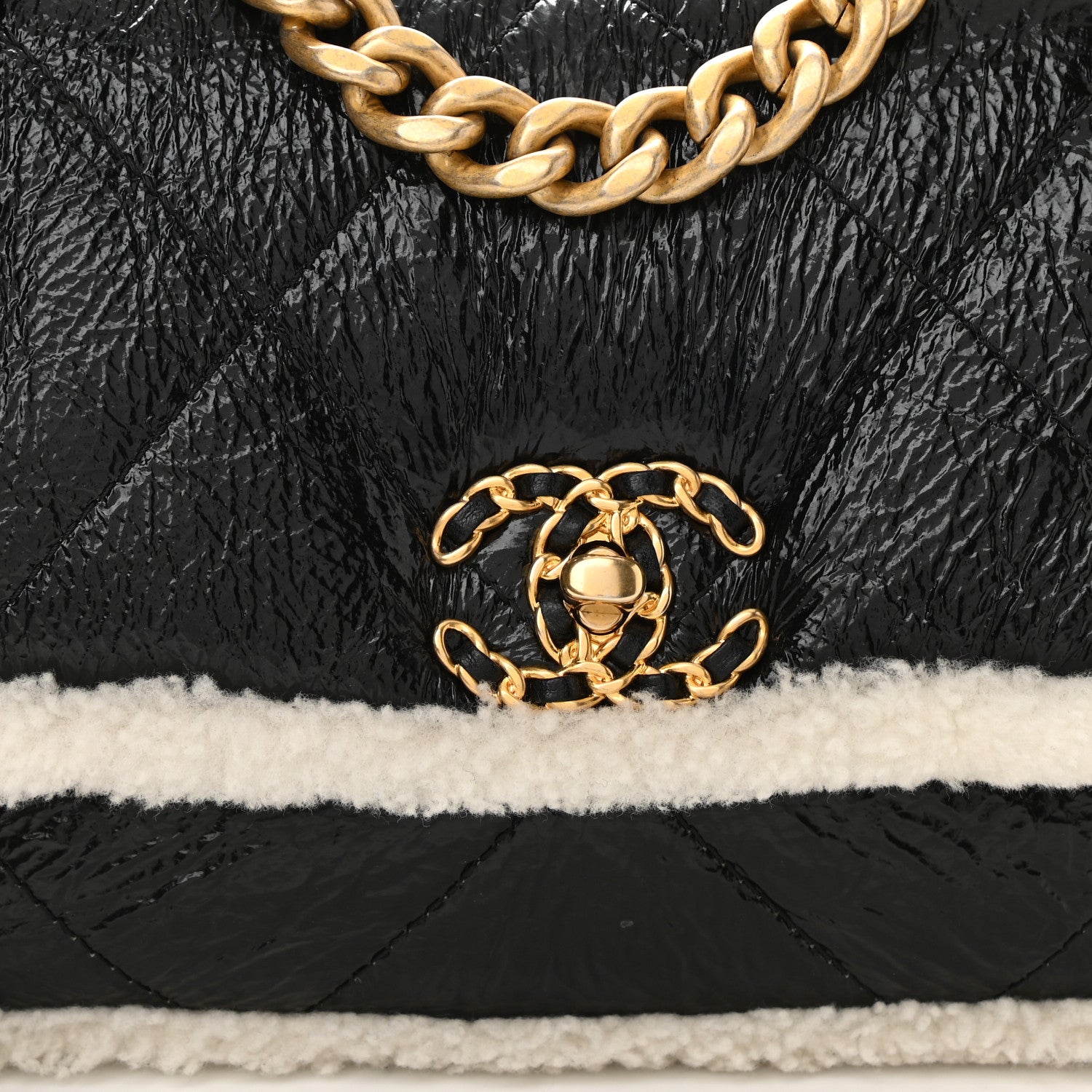 Chanel Crumpled Calfskin Shearling Sheepskin Quilted Medium Chanel 19 Flap Black 9 of 11