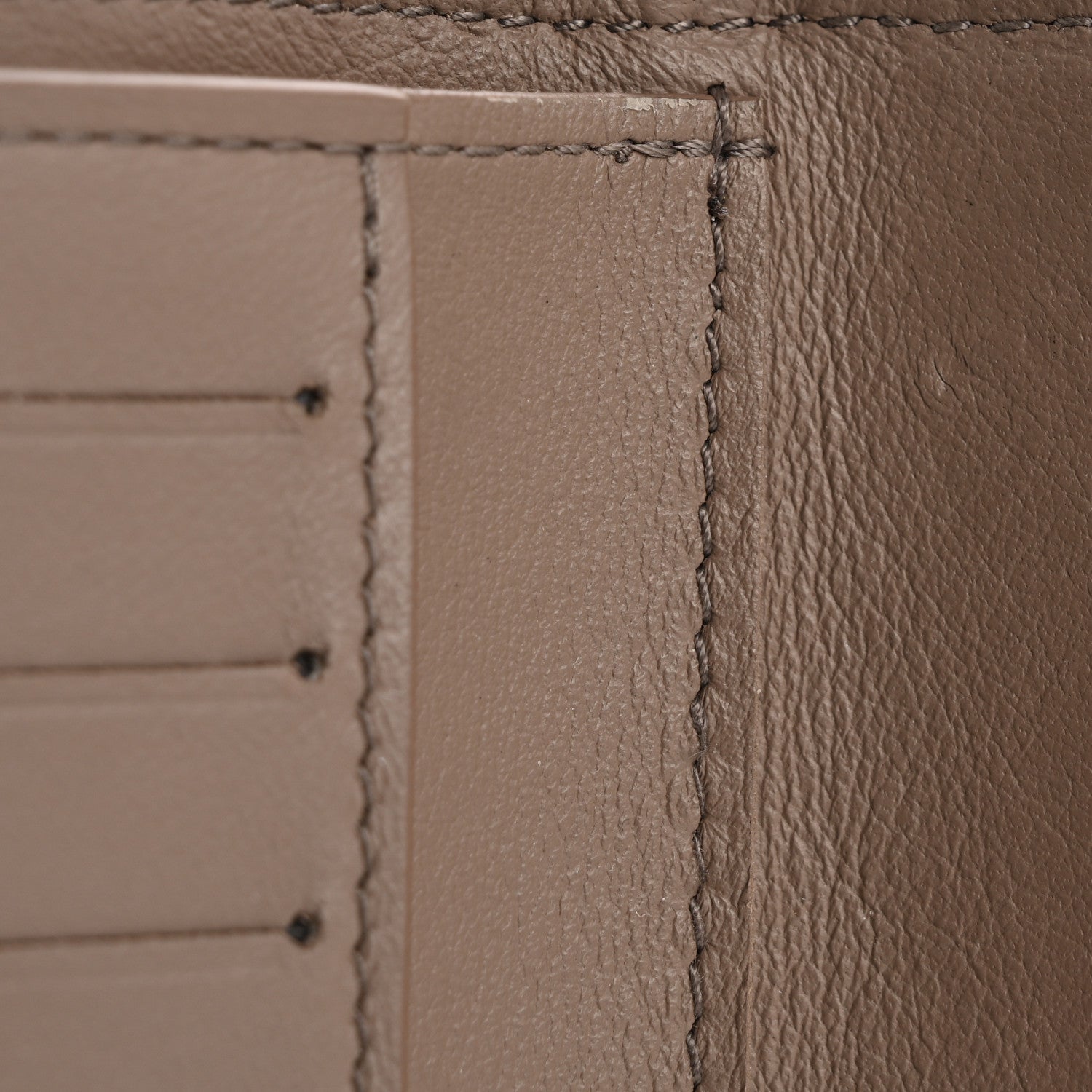 Louis Vuitton Taurillon Capucines Compact Wallet Magnolia 8 of 15