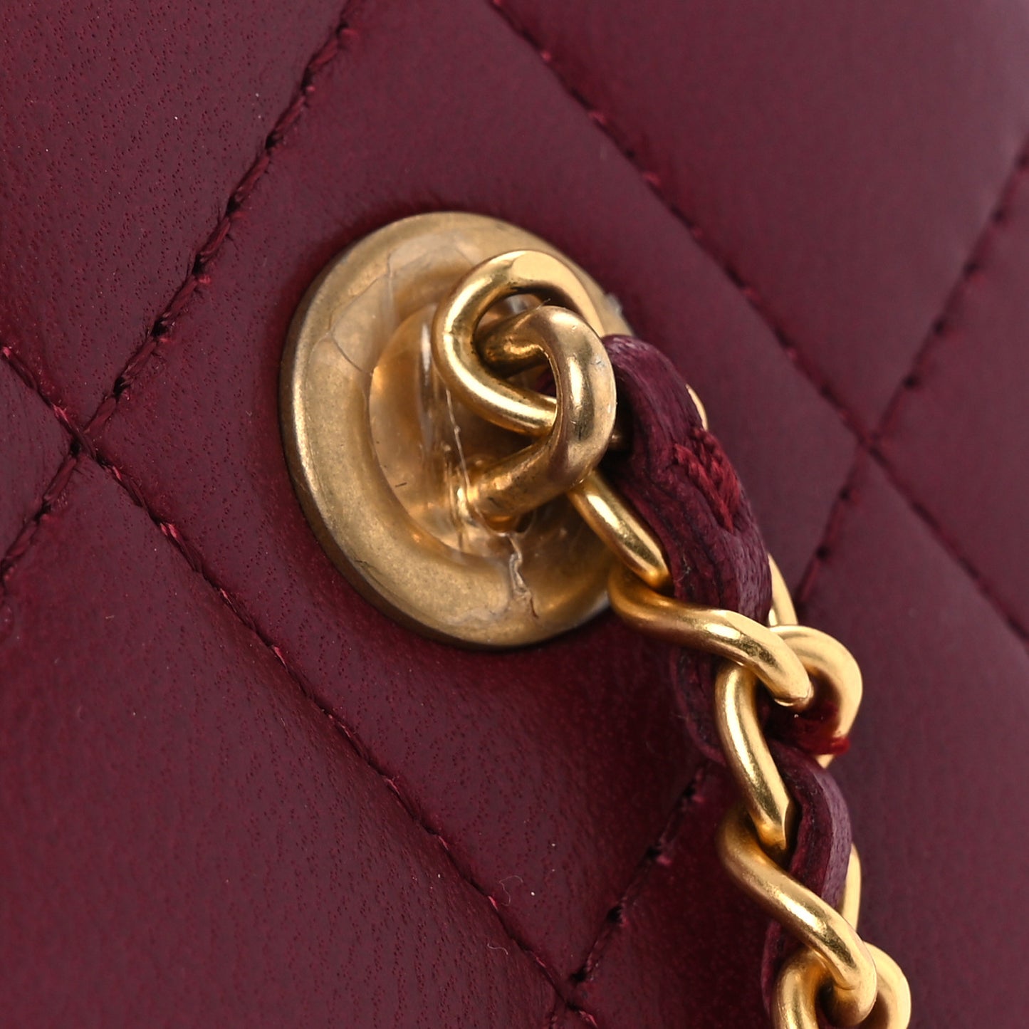Lambskin Enamel Quilted Small Coco Hearts Vanity Case With Chain Burgundy