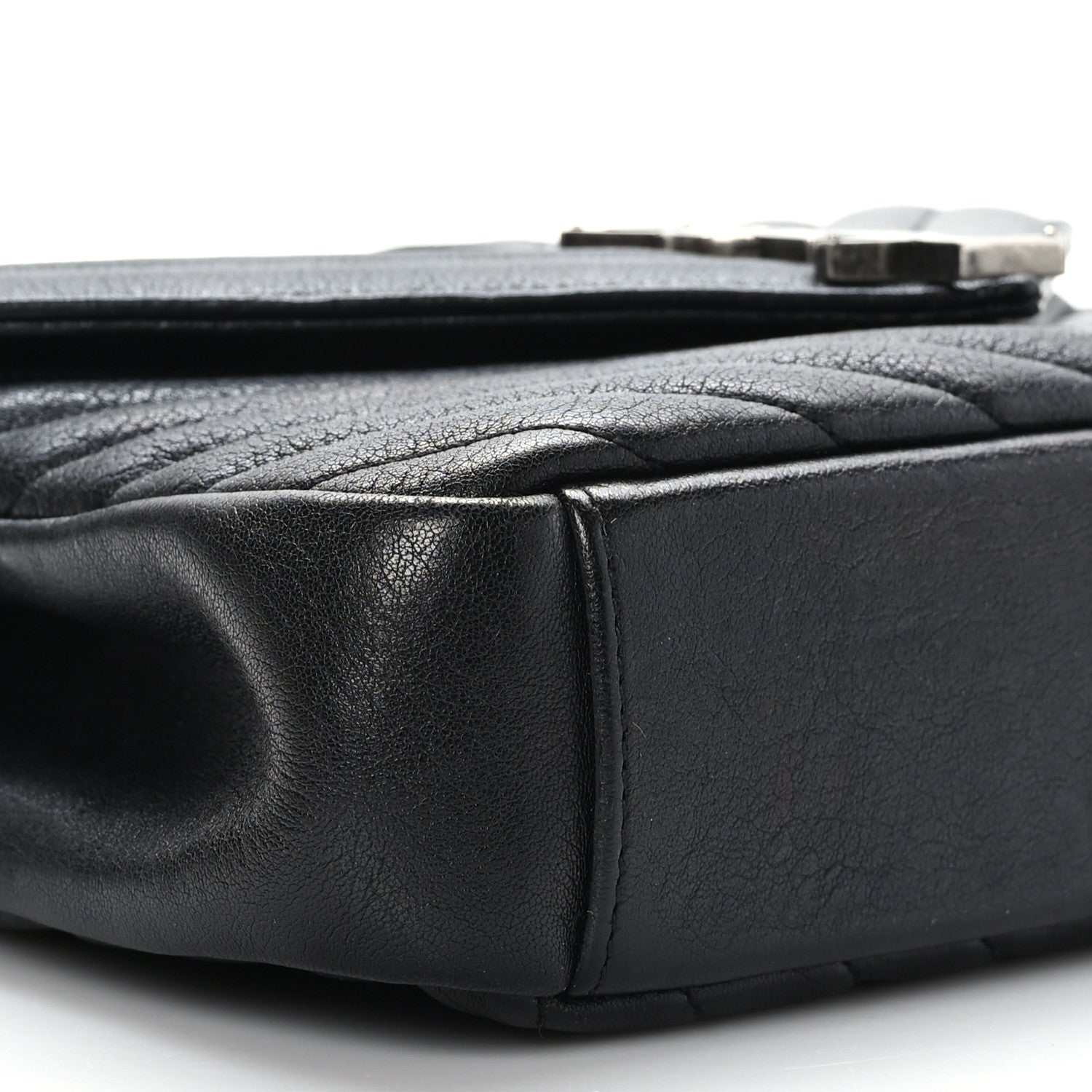 Saint Laurent Sheepskin Matelasse Chevron Monogram Medium College Bag Black 7 of 8