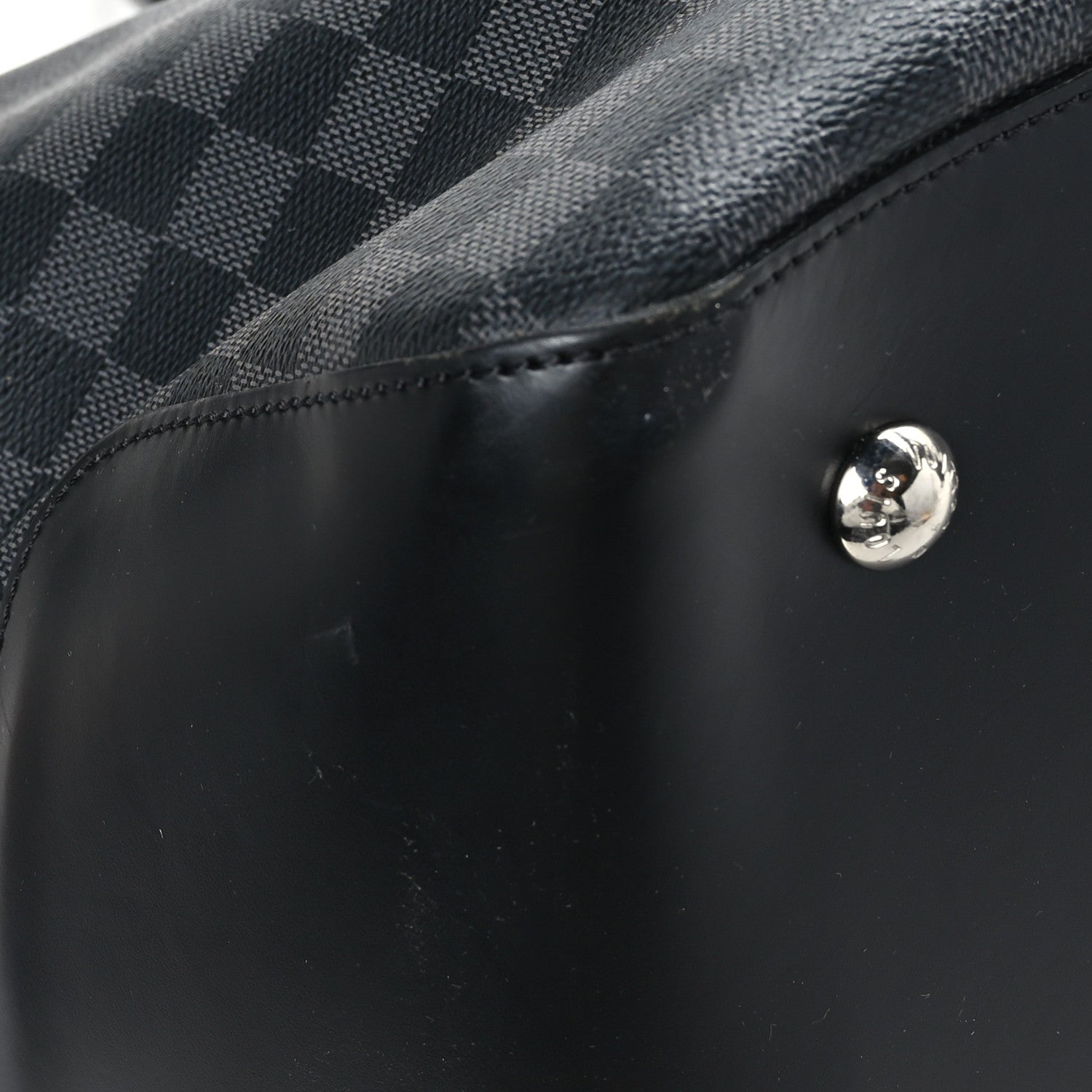 Louis Vuitton Damier Graphite Neo Greenwich 8 of 9