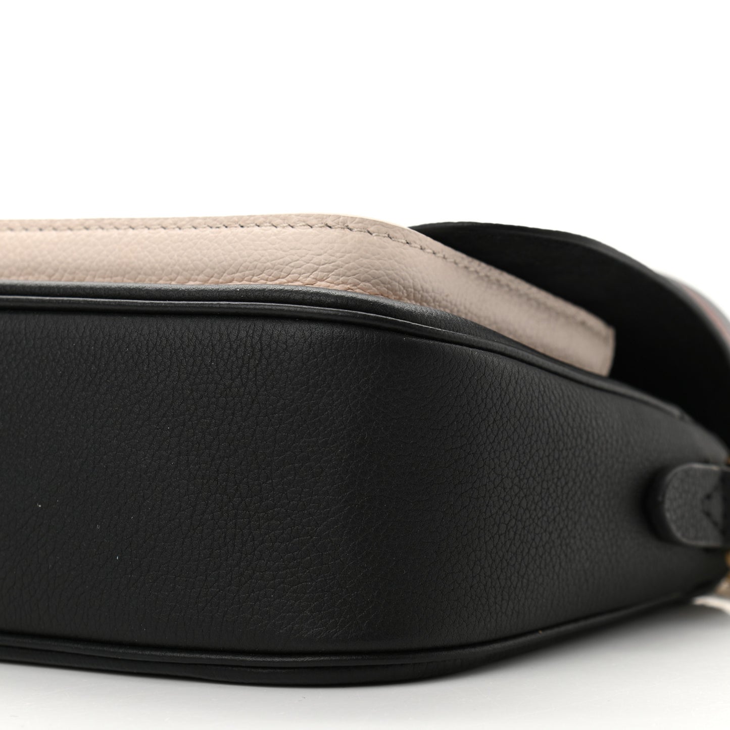Grained Calfskin Lockme Tender Black