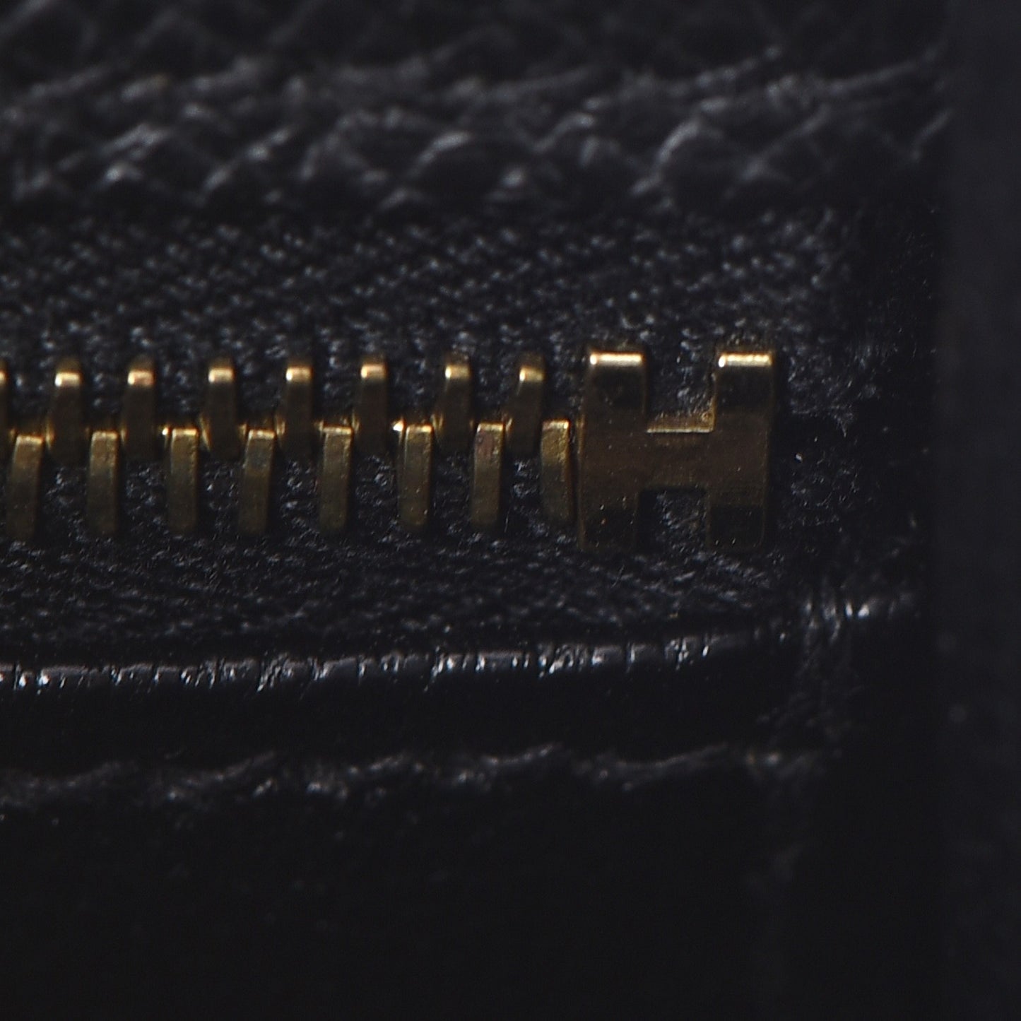 Epsom Kelly Sellier 25 Black