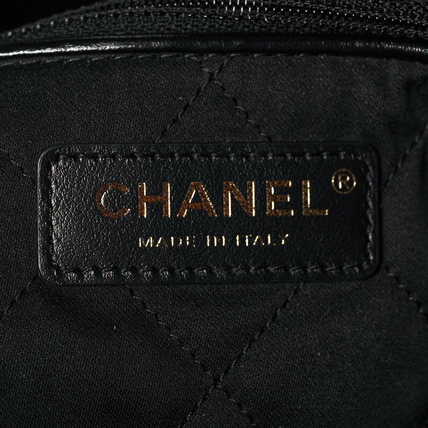 Shiny Calfskin Quilted Small Chanel 22 Black
