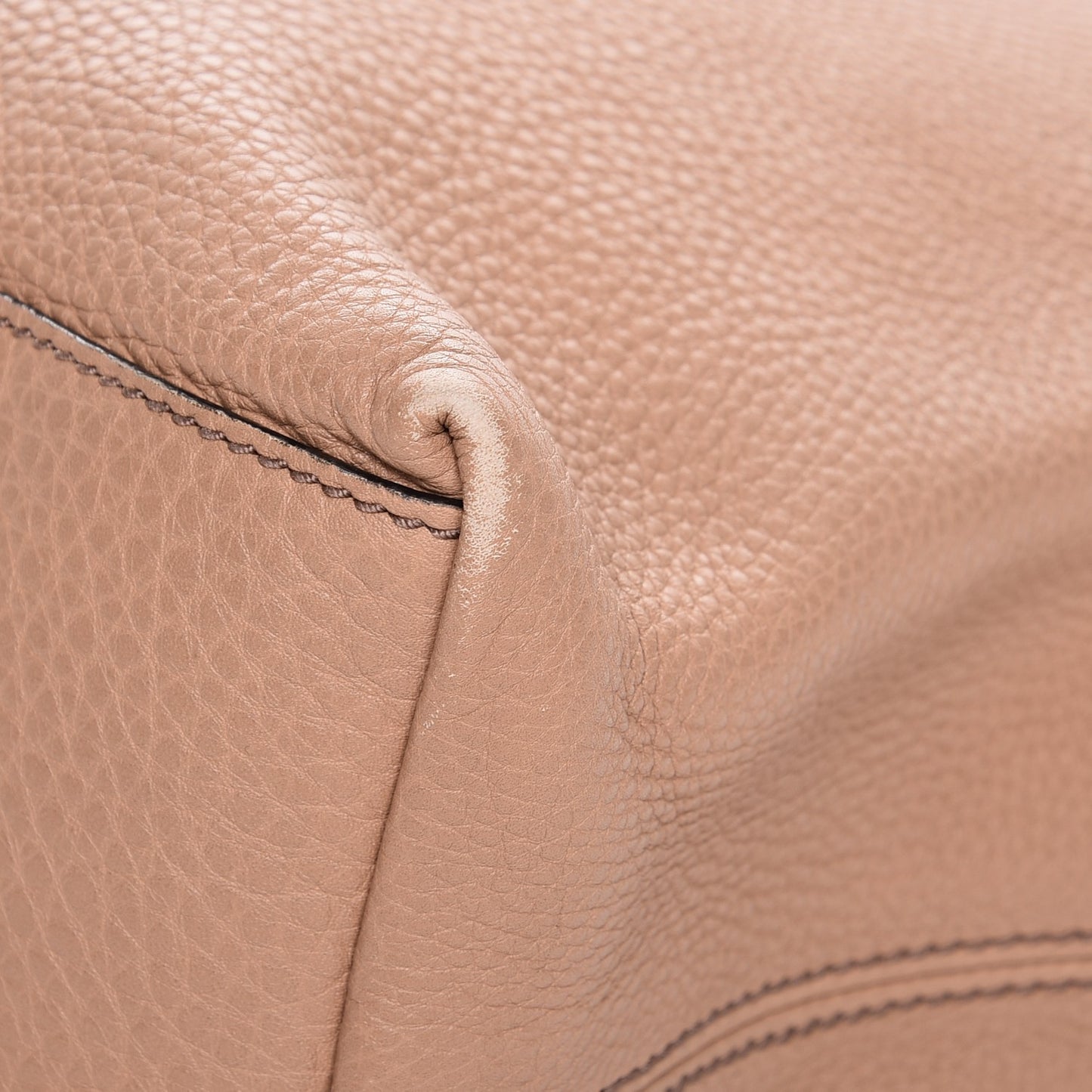 Pebbled Calfskin Medium Soho Chain Shoulder Bag Rose Beige