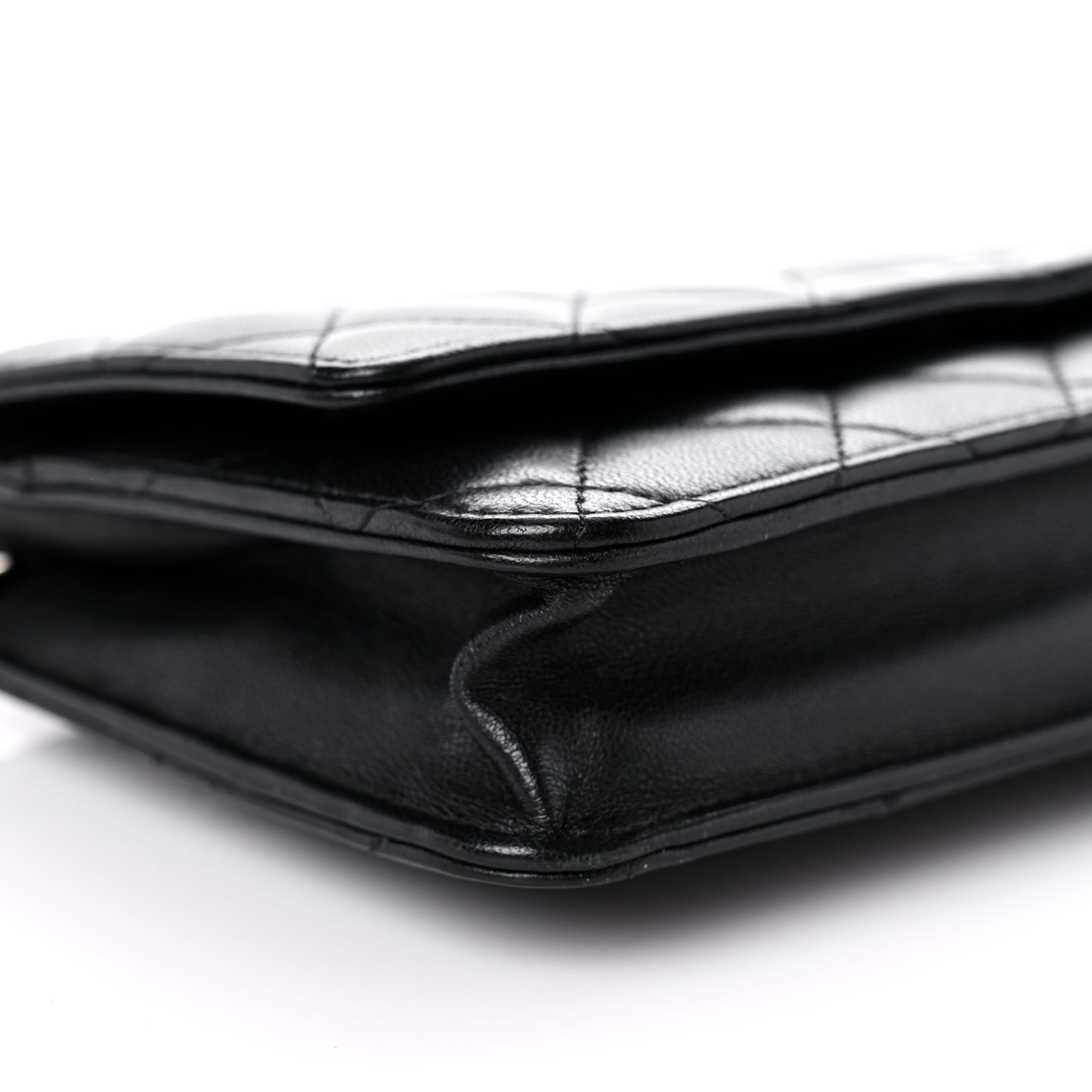 Lambskin Quilted Wallet On Chain WOC Black