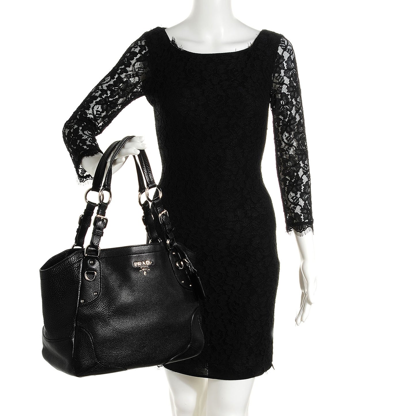 Vitello Daino Shoulder Bag Black