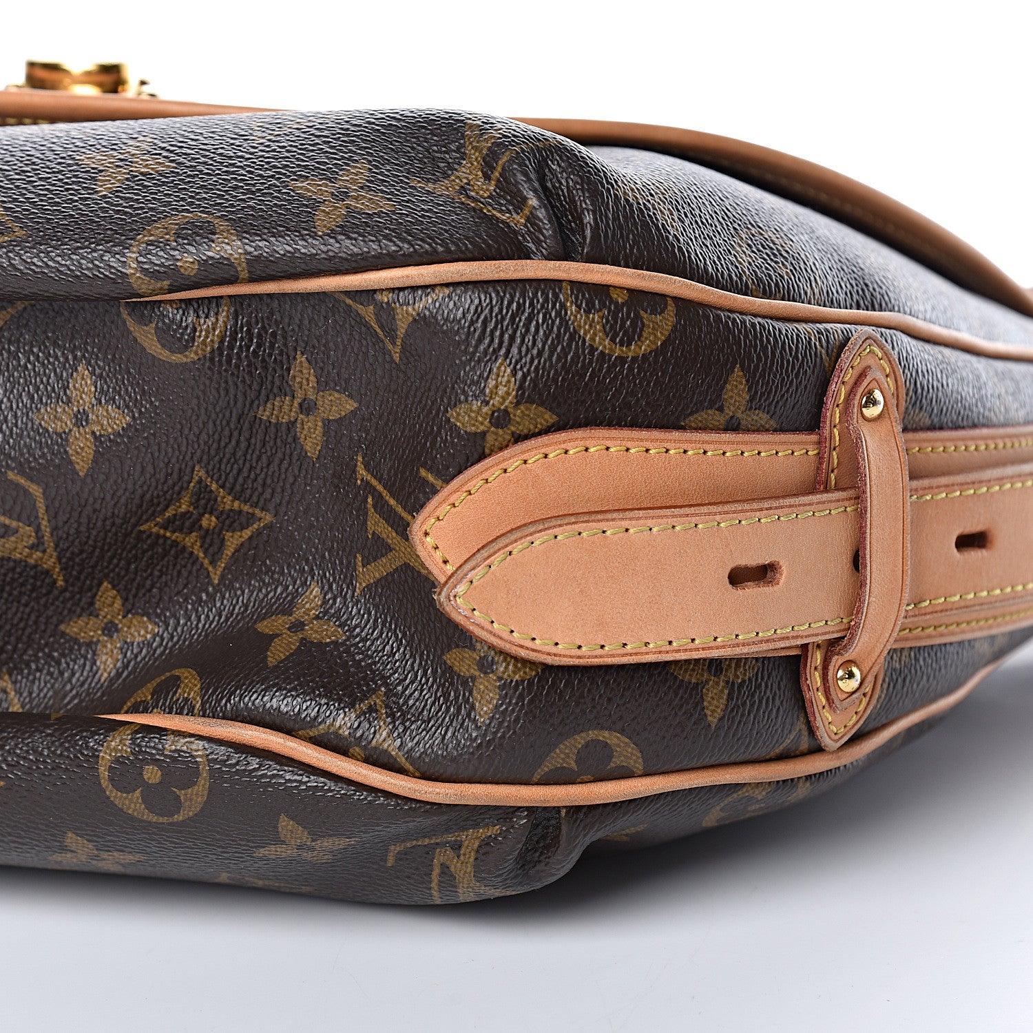 Louis Vuitton Monogram Tulum GM 13 of 16