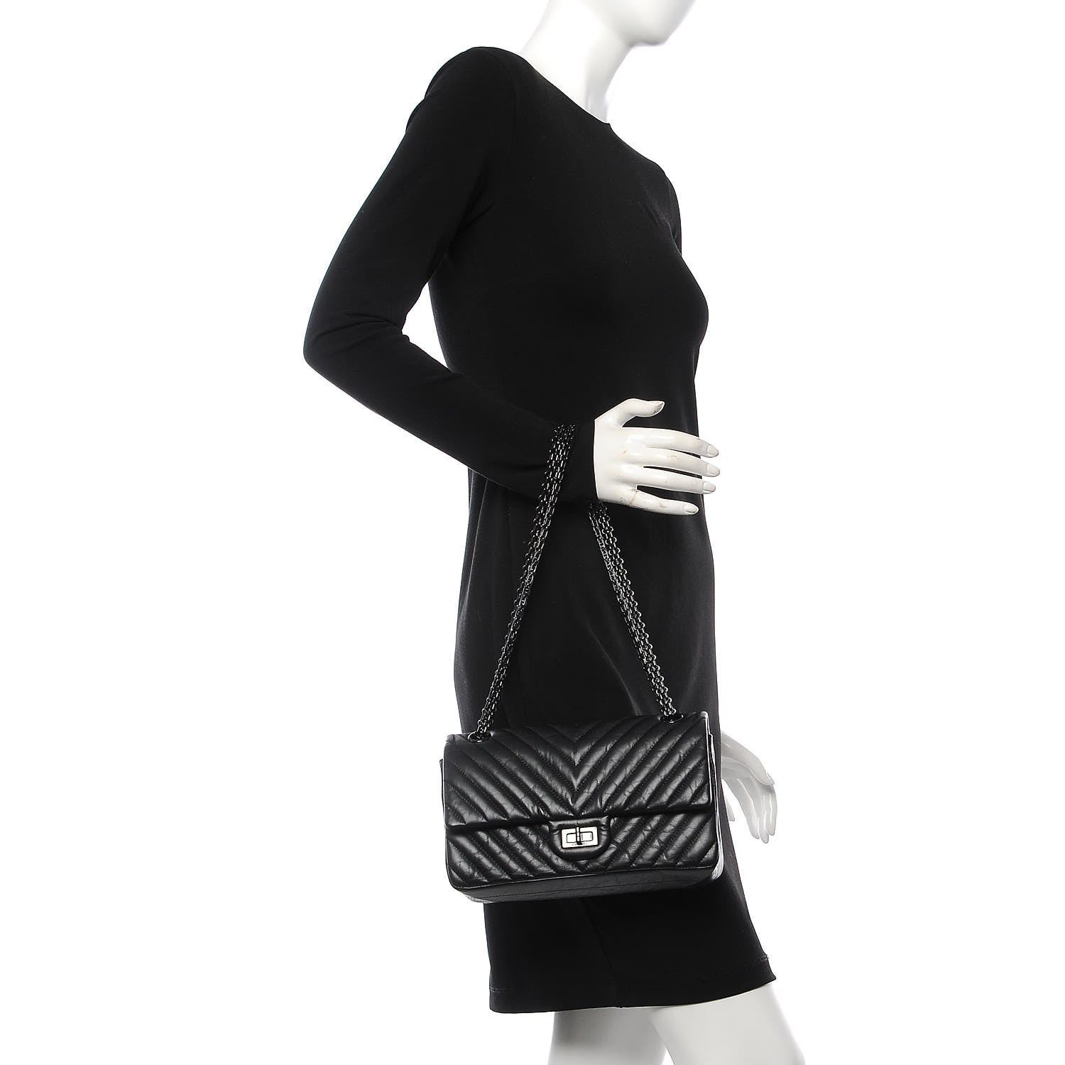 Chanel Aged Calfskin Chevron Quilted 2.55 Reissue 225 So Black 3 of 8