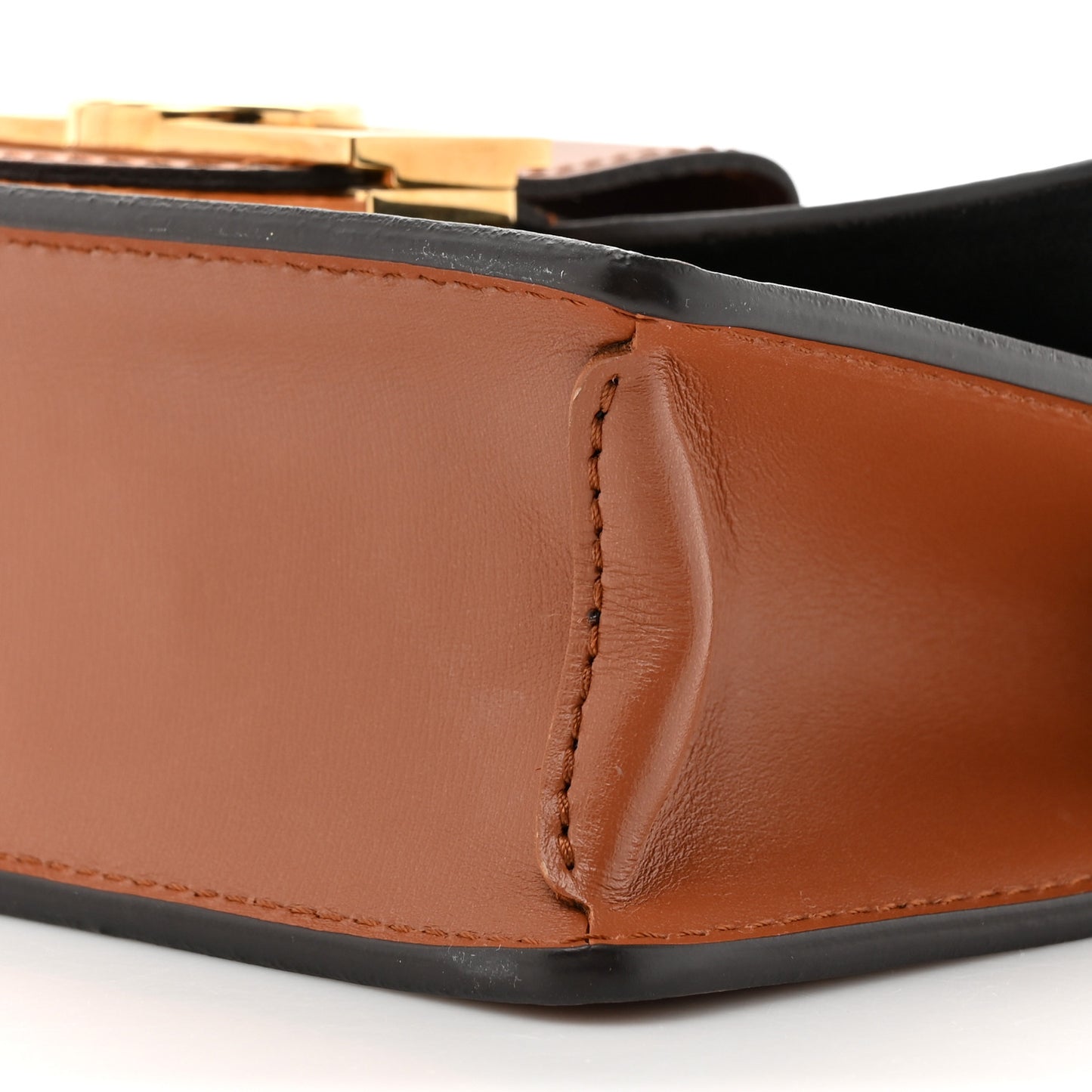 Reverse Monogram Dauphine Chain Wallet