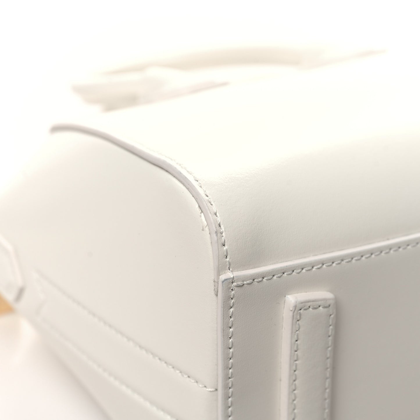 Shiny Lord Calfskin Mini Antigona Ivory
