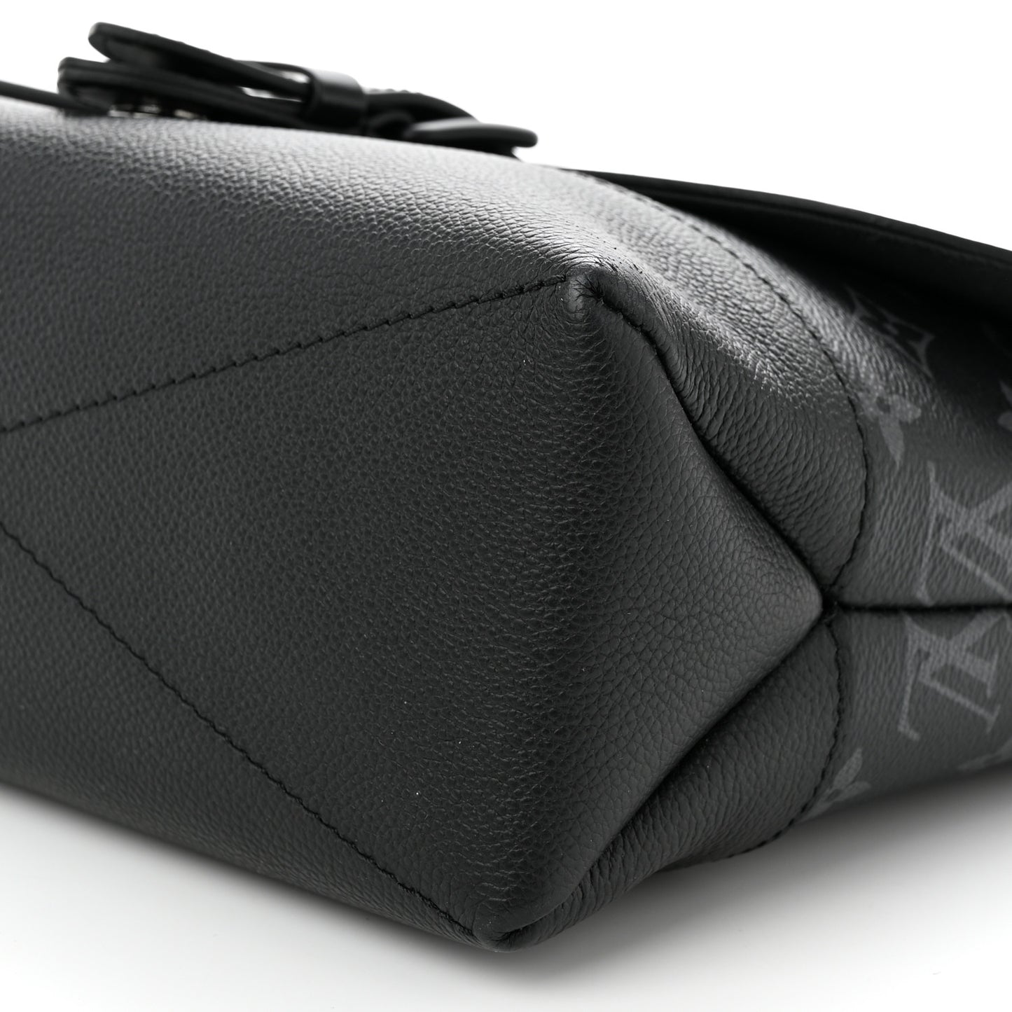 Monogram Eclipse Saumur Messenger NV Black