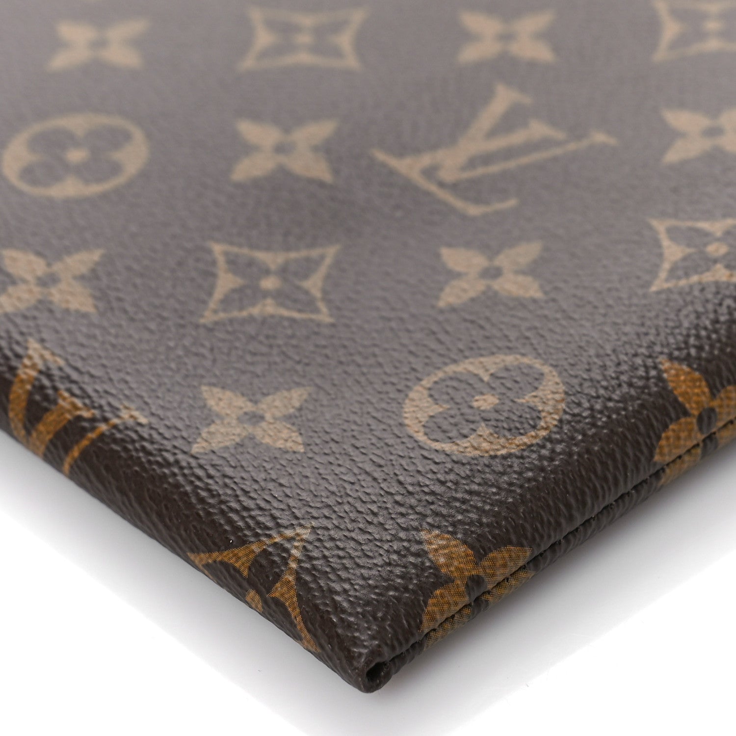 Louis Vuitton Monogram Discovery Pochette GM 8 of 8