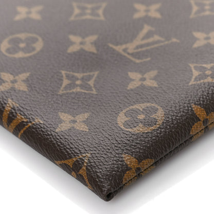 Louis Vuitton Monogram Discovery Pochette GM 8 of 8