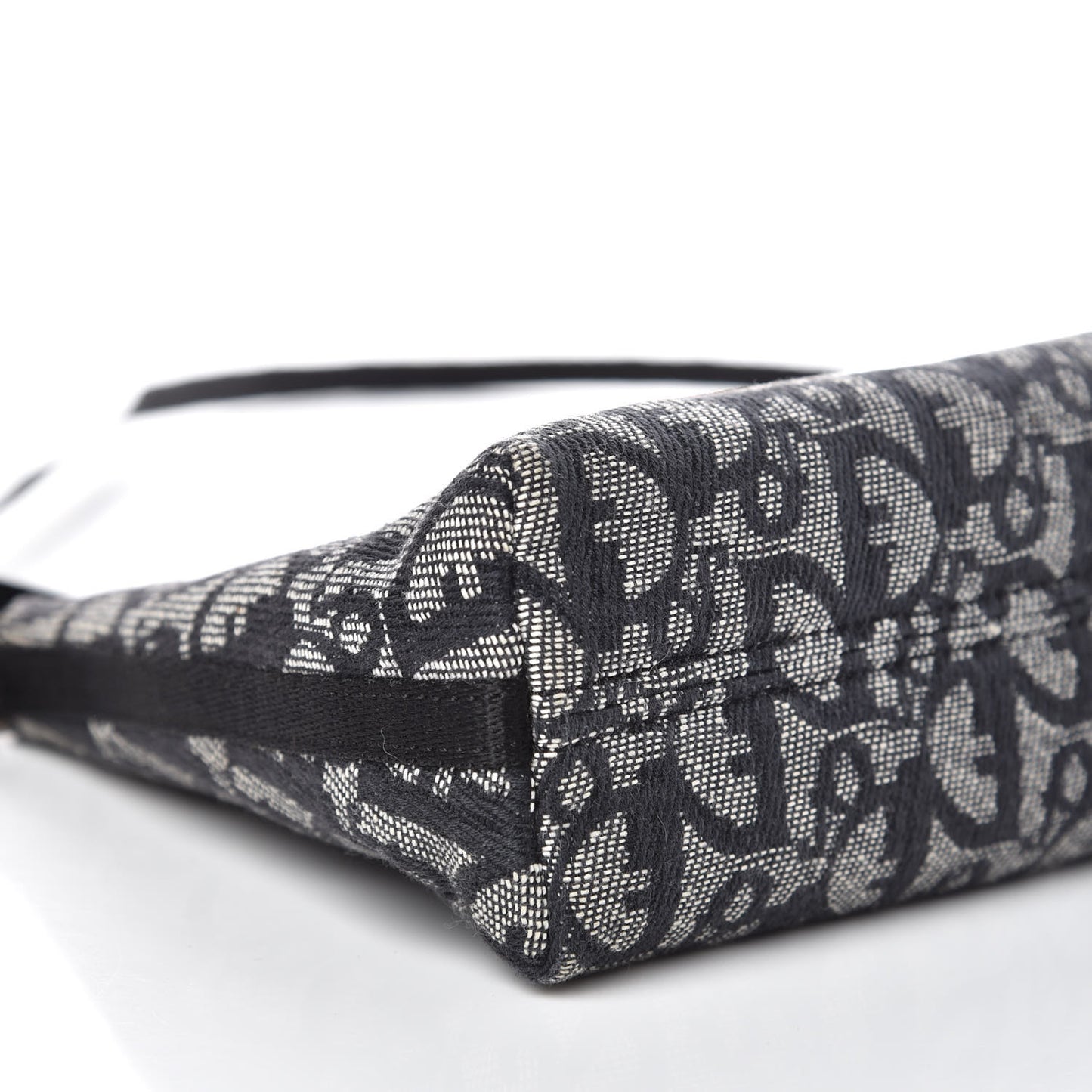 Monogram Shoulder Bag Pochette Black