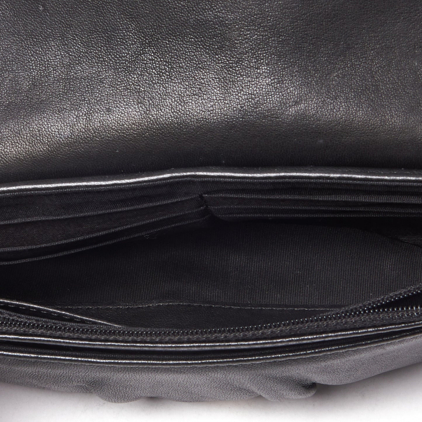 Lambskin Half Moon Wallet On Chain WOC Black