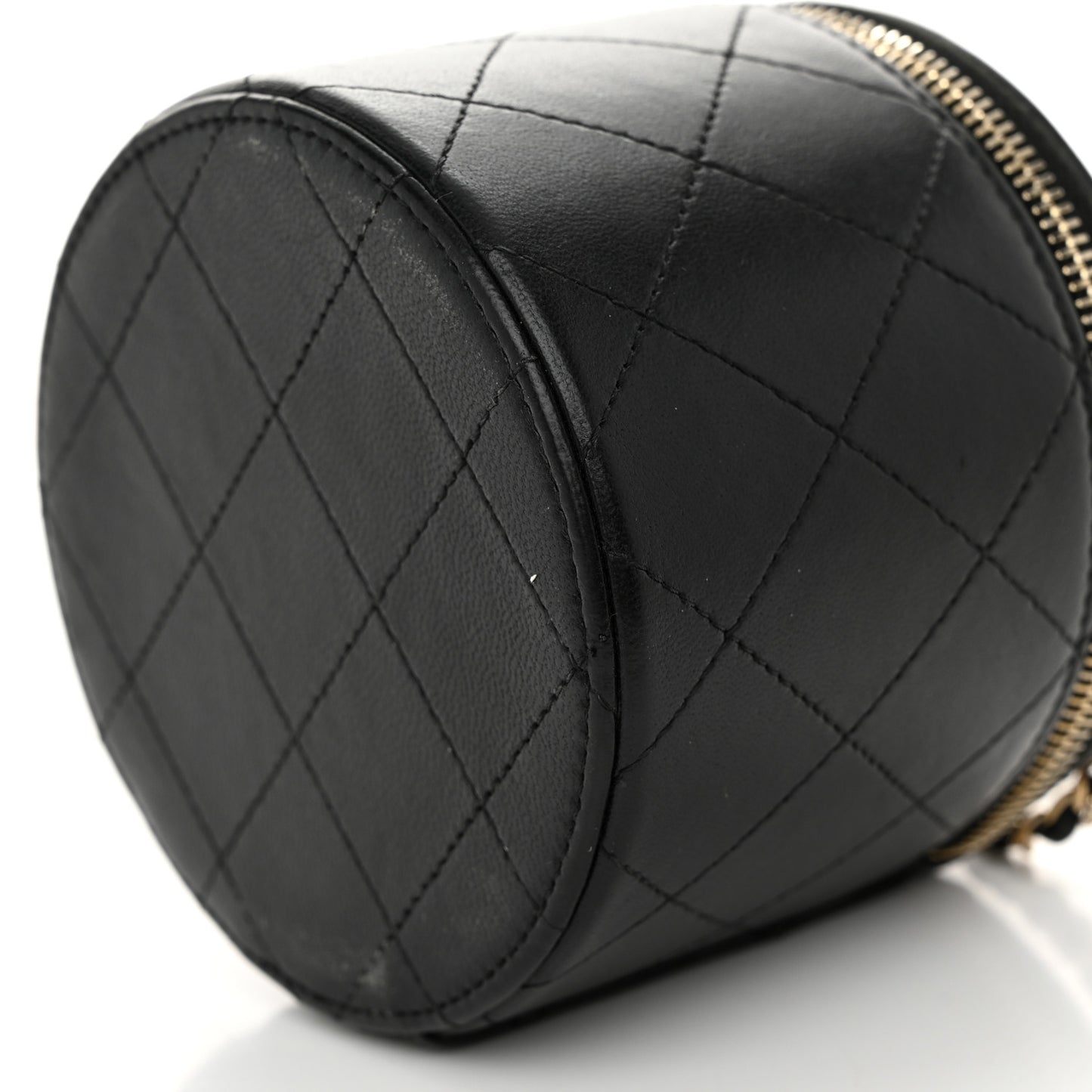 Lambskin Quilted Round Small Vanity Case With Chain Black