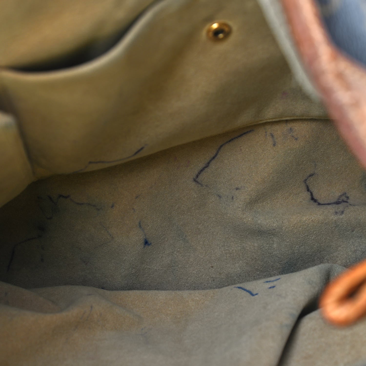 Louis Vuitton Monogram Galliera PM 7 of 24